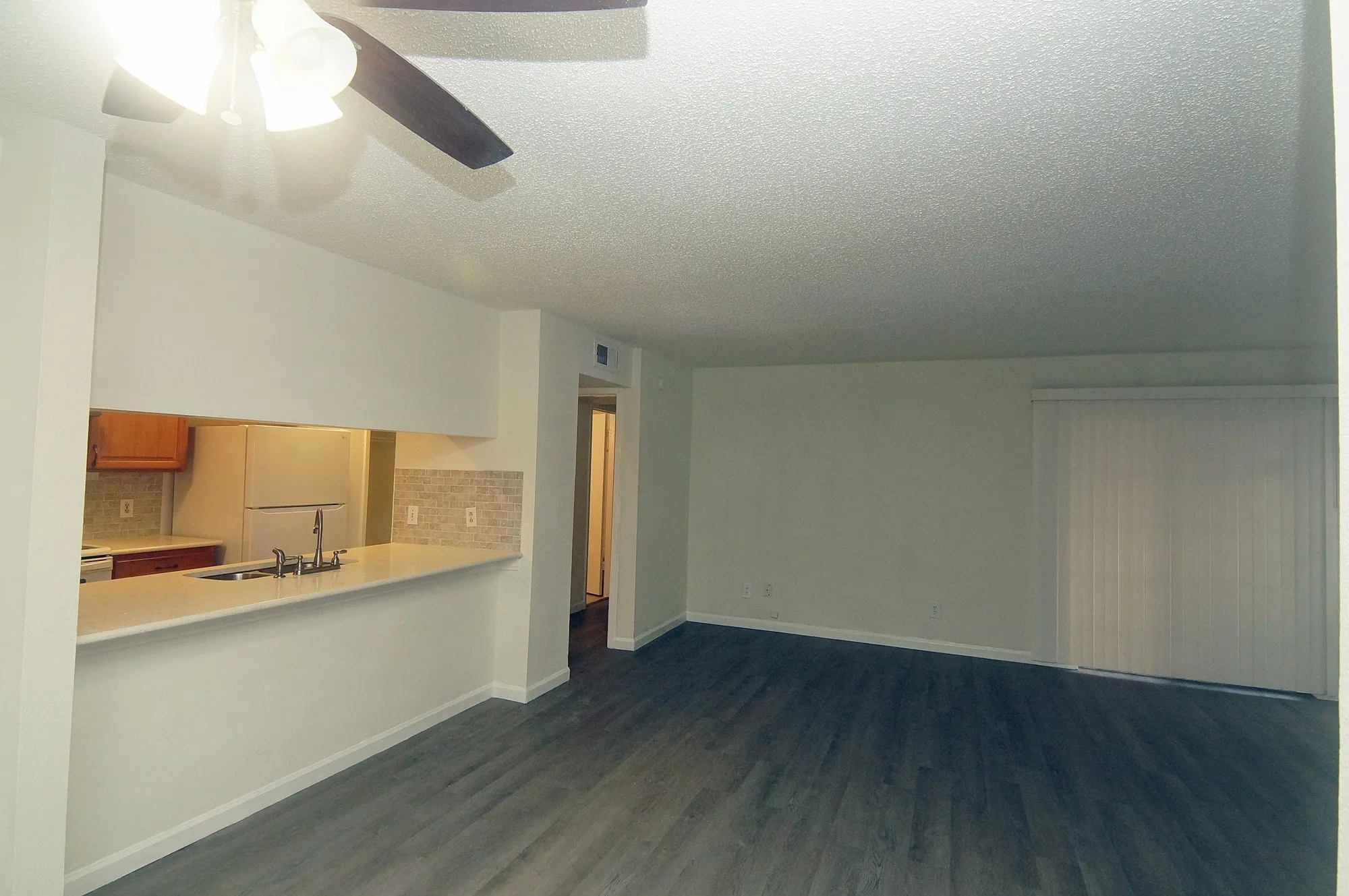 Condominium For Sale in Dallas County , 12480 Abrams Road 201, Dallas, Texas 75243, 1 Bedroom, 1 Bathroom, Garage spaces, 732 Sqft, built in 1982, Price $114,900, mls#21327542, Real Estate Agent in Dallas, Homes For Sale in Dallas county, Homes For Sale in Dallas, Realtor in Dallas Texas, Real Estate Brokerage Independent Realty Texas, Luminita Cordes Realtor