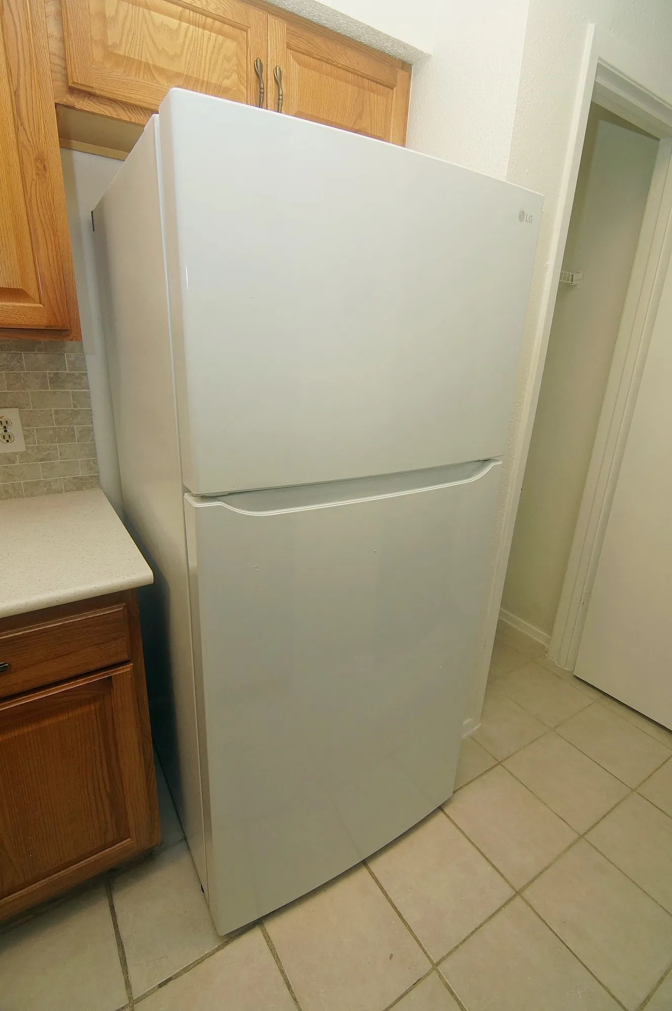 Condominium For Sale in Dallas County , 12480 Abrams Road 201, Dallas, Texas 75243, 1 Bedroom, 1 Bathroom, Garage spaces, 732 Sqft, built in 1982, Price $114,900, mls#21327542, Real Estate Agent in Dallas, Homes For Sale in Dallas county, Homes For Sale in Dallas, Realtor in Dallas Texas, Real Estate Brokerage Independent Realty Texas, Luminita Cordes Realtor