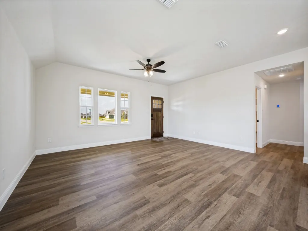 Single Family Residence For Sale in Denton County , 4711 Enclave Drive, Sanger, Texas 76266, 3 Bedroom, 2 Bathroom, 2 Garage spaces, 1,542 Sqft, built in 2026, mls#21327543, Real Estate Agent in Sanger, Homes For Sale in Denton county, Homes For Sale in Sanger, Realtor in Sanger Texas, Real Estate Brokerage Independent Realty Texas, Luminita Cordes Realtor