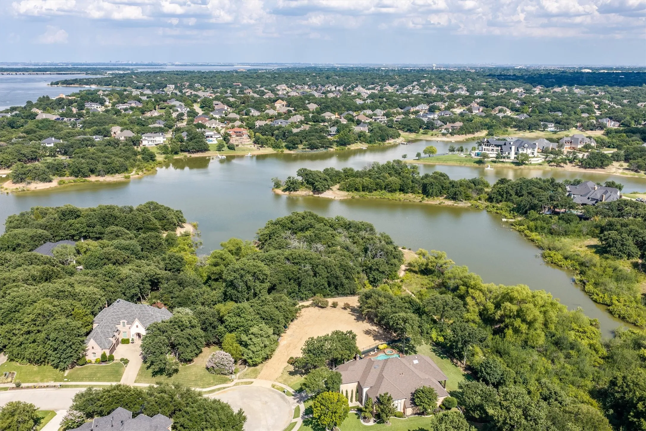 Unimproved Land For Sale in Denton County , 3110 Overlook Circle, Highland Village, Texas 75077, 0, 0, Garage spaces, 0 Sqft, built in 0, mls#21324546, Real Estate Agent in Highland Village, Homes For Sale in Denton county, Homes For Sale in Highland Village, Realtor in Highland Village Texas, Real Estate Brokerage Independent Realty Texas, Luminita Cordes Realtor