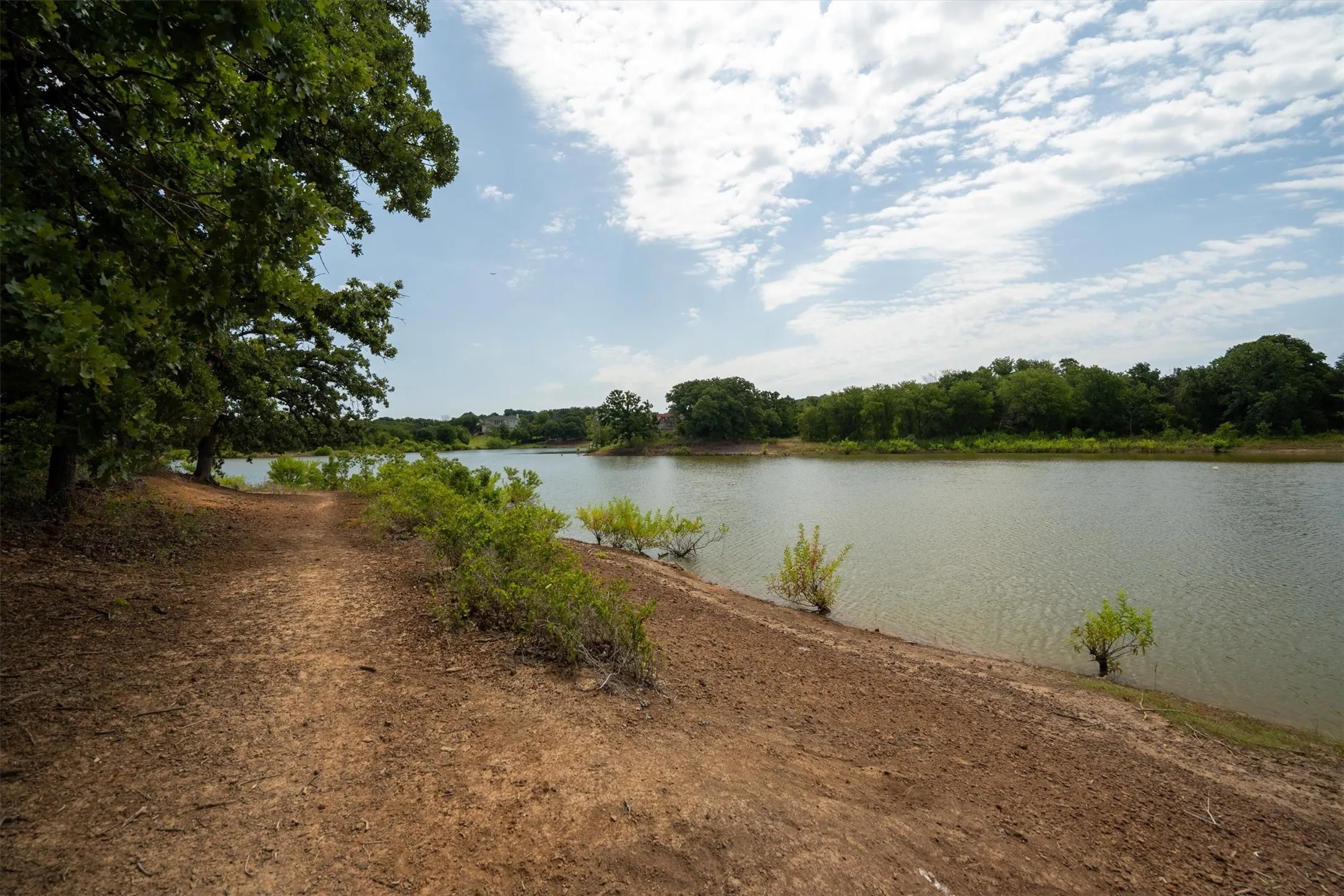 Unimproved Land For Sale in Denton County , 3110 Overlook Circle, Highland Village, Texas 75077, 0, 0, Garage spaces, 0 Sqft, built in 0, mls#21324546, Real Estate Agent in Highland Village, Homes For Sale in Denton county, Homes For Sale in Highland Village, Realtor in Highland Village Texas, Real Estate Brokerage Independent Realty Texas, Luminita Cordes Realtor