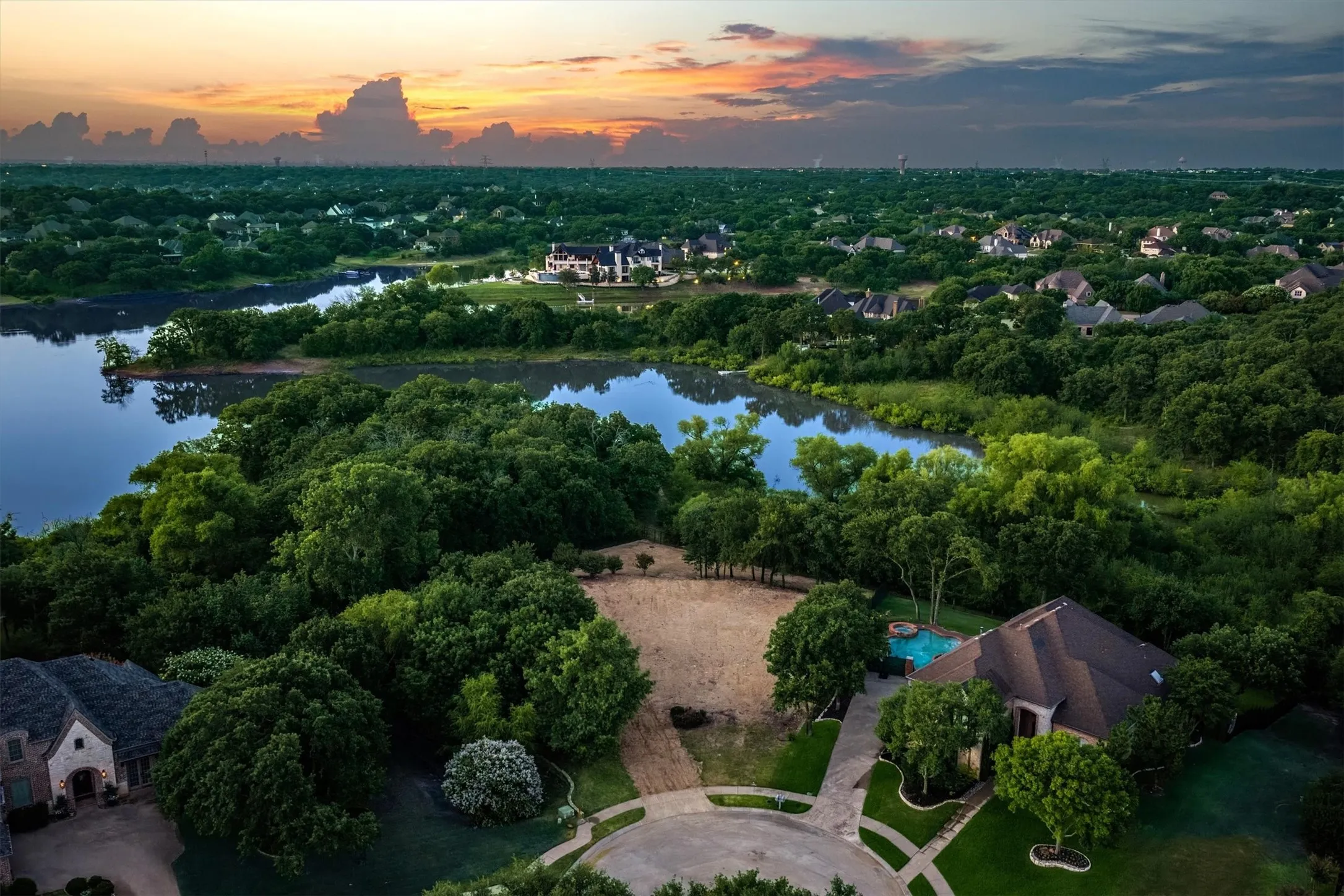 Unimproved Land For Sale in Denton County , 3110 Overlook Circle, Highland Village, Texas 75077, 0, 0, Garage spaces, 0 Sqft, built in 0, mls#21324546, Real Estate Agent in Highland Village, Homes For Sale in Denton county, Homes For Sale in Highland Village, Realtor in Highland Village Texas, Real Estate Brokerage Independent Realty Texas, Luminita Cordes Realtor