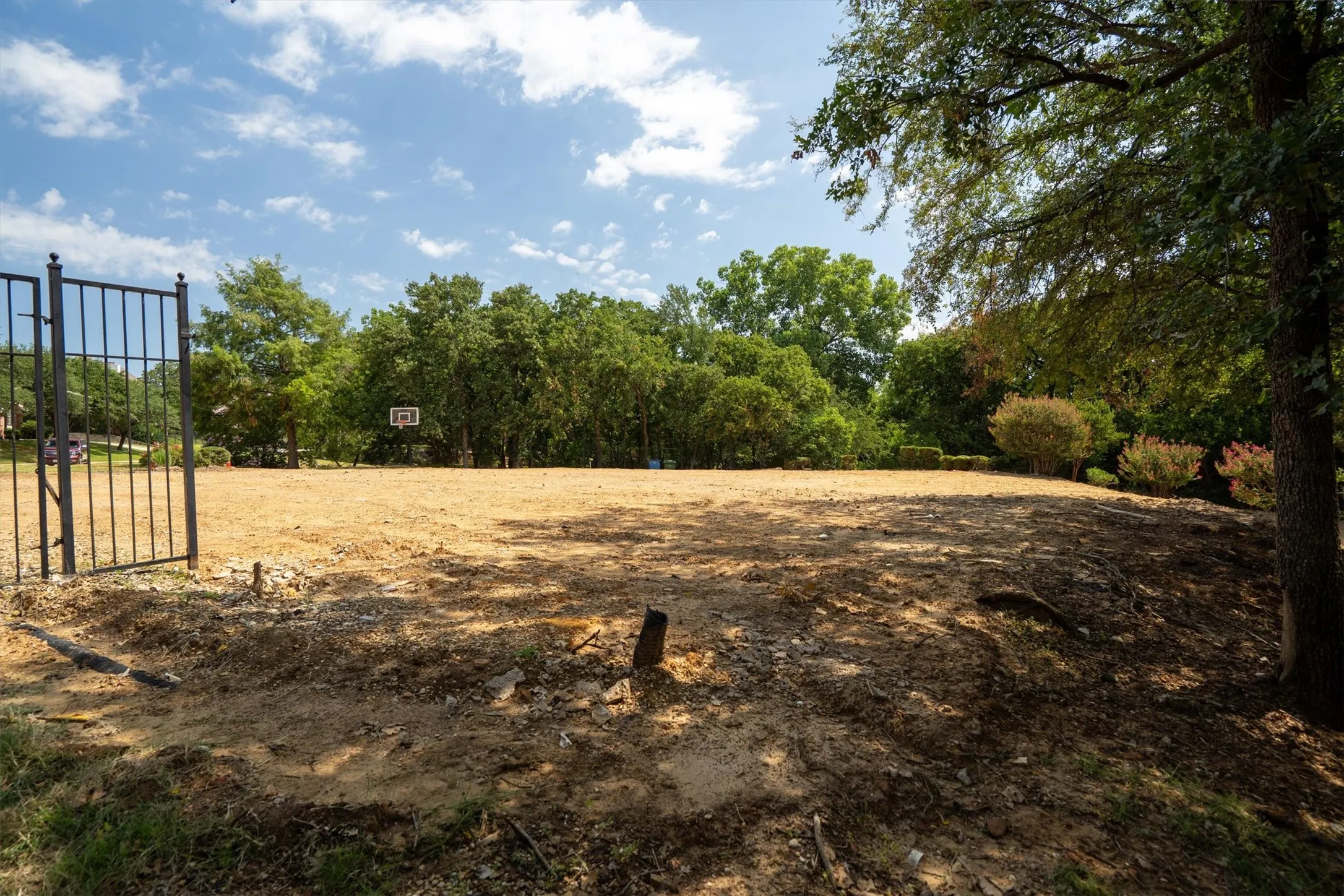 Unimproved Land For Sale in Denton County , 3110 Overlook Circle, Highland Village, Texas 75077, 0, 0, Garage spaces, 0 Sqft, built in 0, mls#21324546, Real Estate Agent in Highland Village, Homes For Sale in Denton county, Homes For Sale in Highland Village, Realtor in Highland Village Texas, Real Estate Brokerage Independent Realty Texas, Luminita Cordes Realtor
