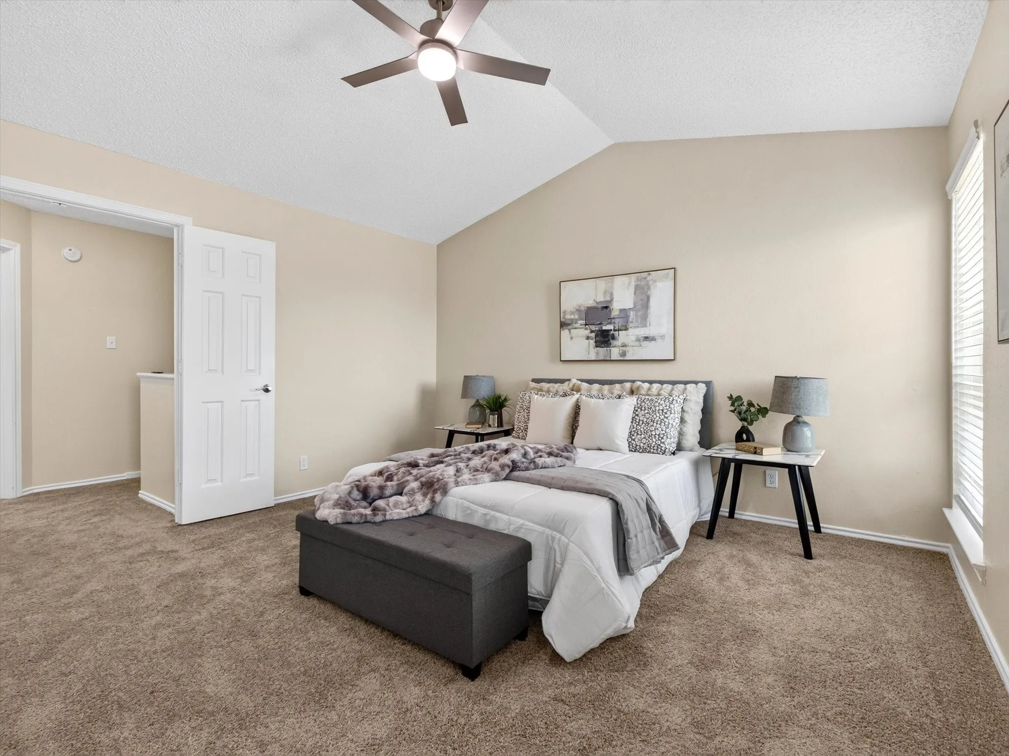 Condominium For Sale in Dallas County , 4067 Beltway Drive 140, Addison, Texas 75001, 2 Bedroom, 2 Bathroom, 1 Garage spaces, 990 Sqft, built in 1982, mls#21323915, Real Estate Agent in Addison, Homes For Sale in Dallas county, Homes For Sale in Addison, Realtor in Addison Texas, Real Estate Brokerage Independent Realty Texas, Luminita Cordes Realtor