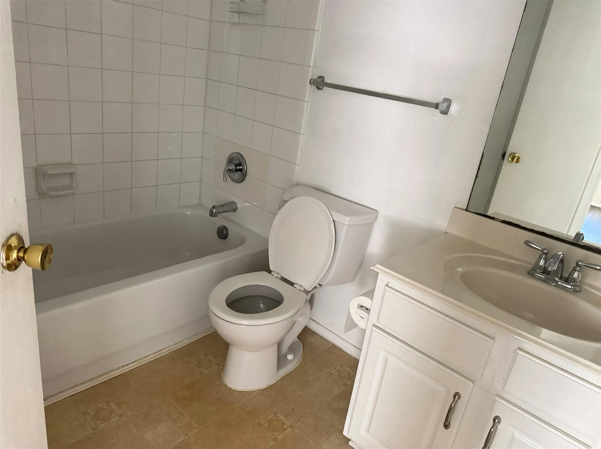 Single Family Residence For Rent in Denton County , 1557 Chivalry Lane, Little Elm, Texas 75068, 3 Bedroom, 2 Bathroom, 2 Garage spaces, 1,401 Sqft, built in 2004, mls#21327113, Real Estate Agent in Little Elm, Homes For Rent in Denton county, Homes For Rent in Little Elm, Realtor in Little Elm Texas, Real Estate Brokerage Independent Realty Texas, Luminita Cordes Realtor