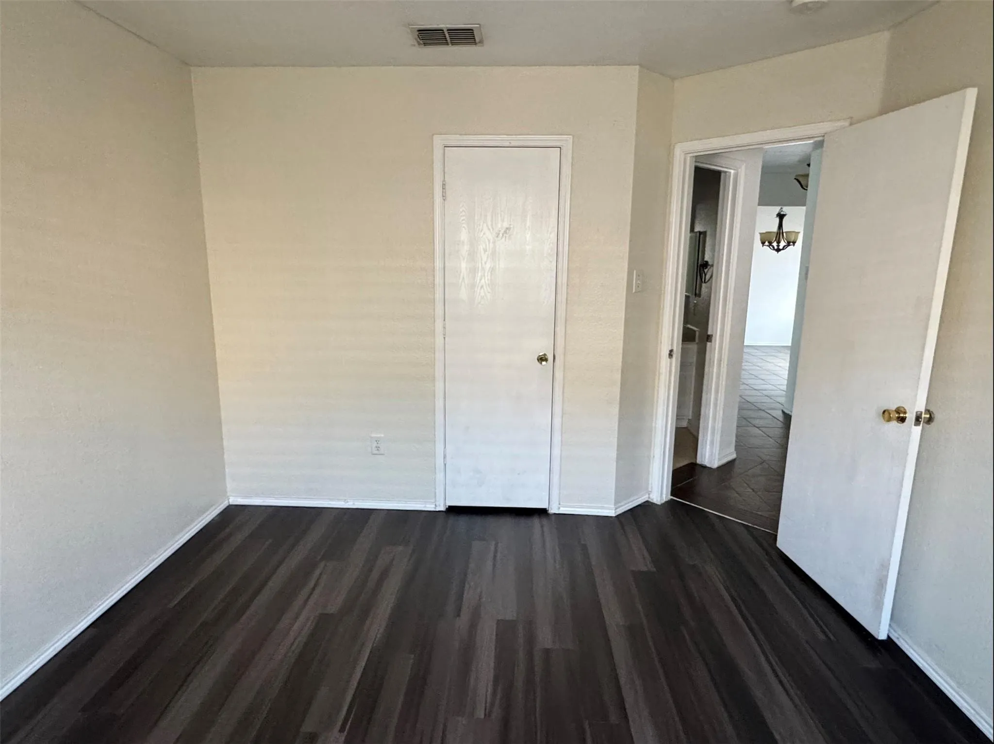 Single Family Residence For Rent in Denton County , 1557 Chivalry Lane, Little Elm, Texas 75068, 3 Bedroom, 2 Bathroom, 2 Garage spaces, 1,401 Sqft, built in 2004, mls#21327113, Real Estate Agent in Little Elm, Homes For Rent in Denton county, Homes For Rent in Little Elm, Realtor in Little Elm Texas, Real Estate Brokerage Independent Realty Texas, Luminita Cordes Realtor