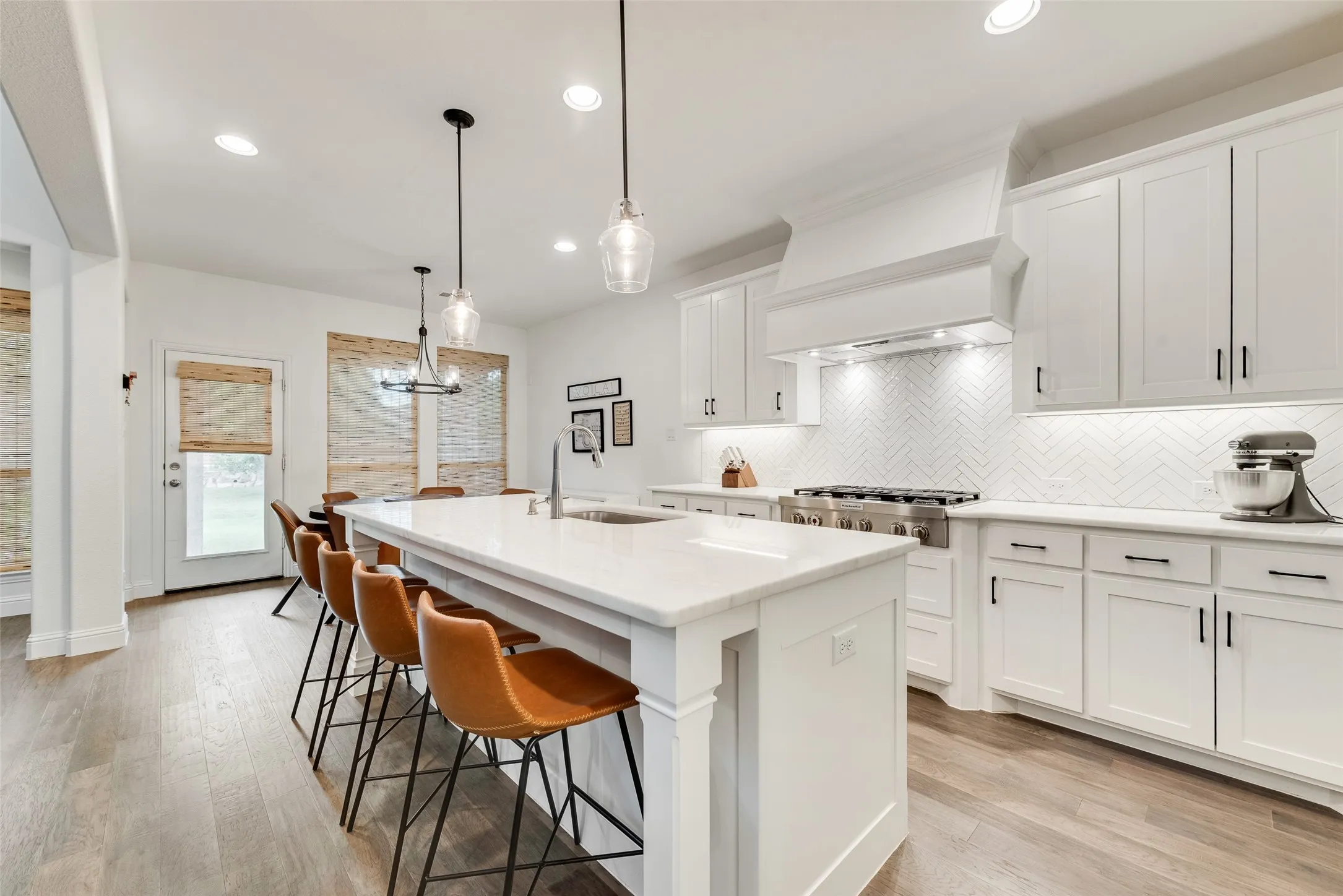 Single Family Residence For Sale in Collin County , 6608 Palo Alto Street, Mc Kinney, Texas 75070, 4 Bedroom, 3 Bathroom, 3 Garage spaces, 3,145 Sqft, built in 2020, mls#21327506, Real Estate Agent in Mc Kinney, Homes For Sale in Collin county, Homes For Sale in Mc Kinney, Realtor in Mc Kinney Texas, Real Estate Brokerage Independent Realty Texas, Luminita Cordes Realtor