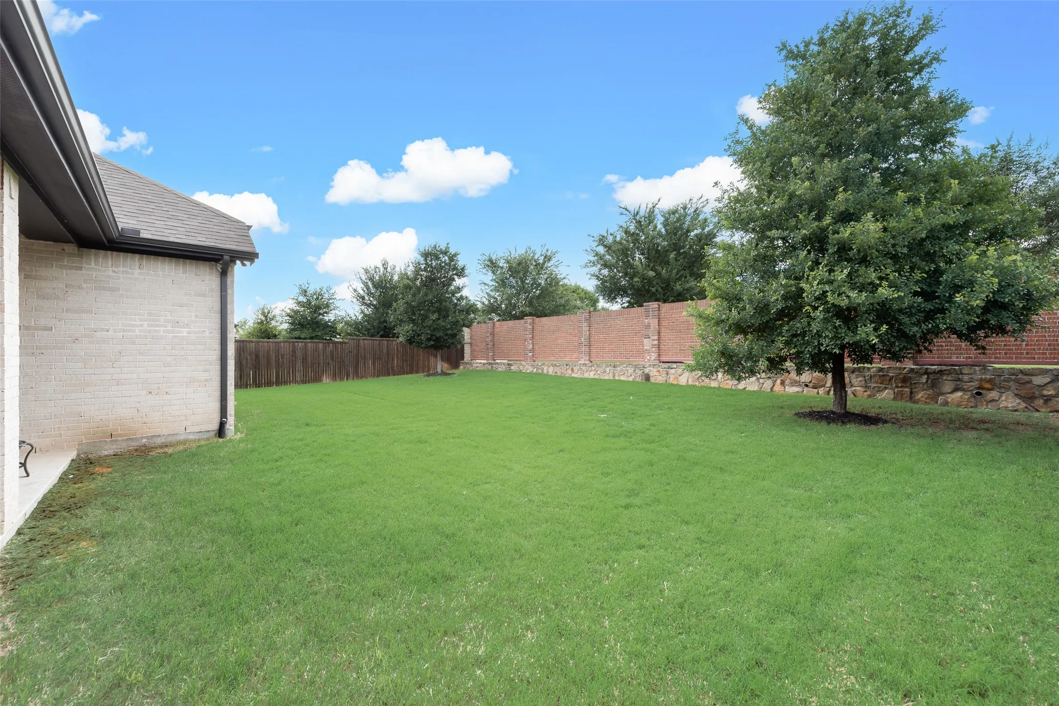 Single Family Residence For Sale in Collin County , 6608 Palo Alto Street, Mc Kinney, Texas 75070, 4 Bedroom, 3 Bathroom, 3 Garage spaces, 3,145 Sqft, built in 2020, mls#21327506, Real Estate Agent in Mc Kinney, Homes For Sale in Collin county, Homes For Sale in Mc Kinney, Realtor in Mc Kinney Texas, Real Estate Brokerage Independent Realty Texas, Luminita Cordes Realtor