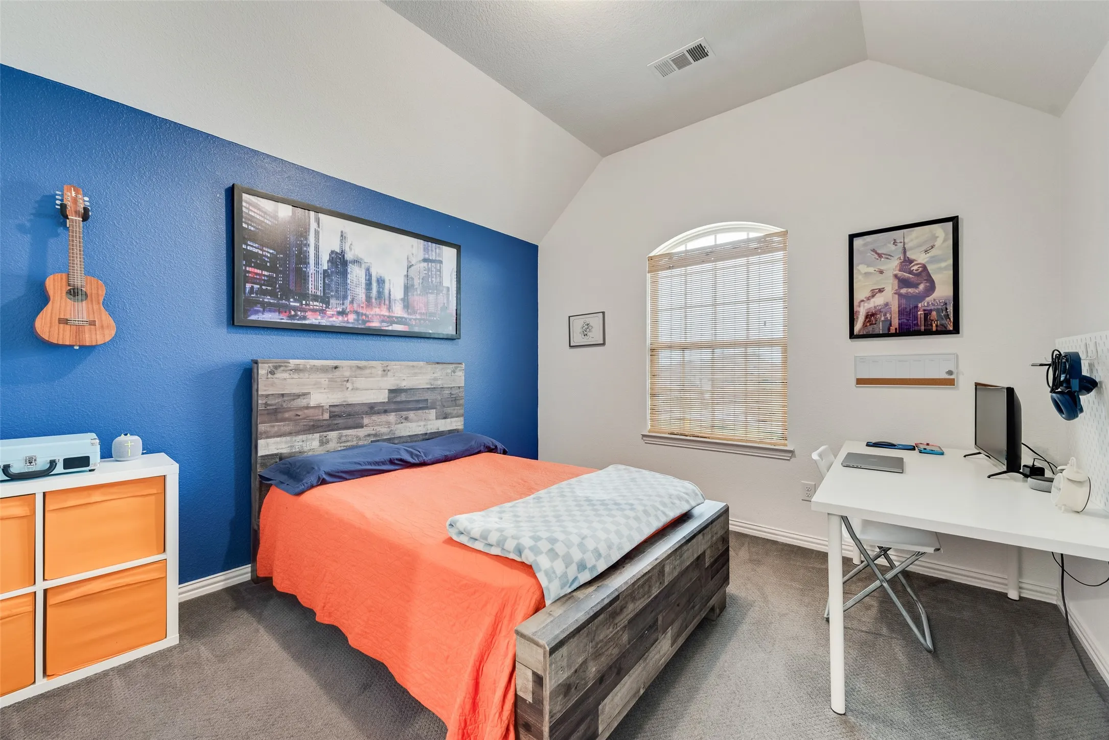 Single Family Residence For Sale in Collin County , 6608 Palo Alto Street, Mc Kinney, Texas 75070, 4 Bedroom, 3 Bathroom, 3 Garage spaces, 3,145 Sqft, built in 2020, mls#21327506, Real Estate Agent in Mc Kinney, Homes For Sale in Collin county, Homes For Sale in Mc Kinney, Realtor in Mc Kinney Texas, Real Estate Brokerage Independent Realty Texas, Luminita Cordes Realtor