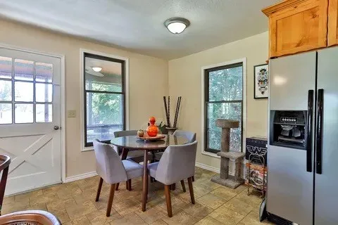 Guest Home Dining