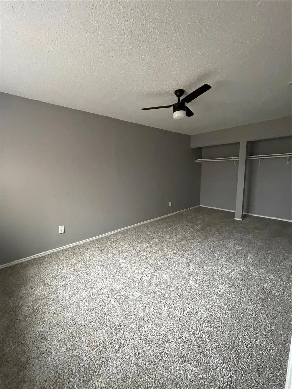 Townhouse For Rent in Dallas County , 723 Pebble Beach Drive, Garland, Texas 75043, 4 Bedroom, 2 Bathroom, 2 Garage spaces, 1,444 Sqft, built in 1987, mls#21327553, Real Estate Agent in Garland, Homes For Rent in Dallas county, Homes For Rent in Garland, Realtor in Garland Texas, Real Estate Brokerage Independent Realty Texas, Luminita Cordes Realtor