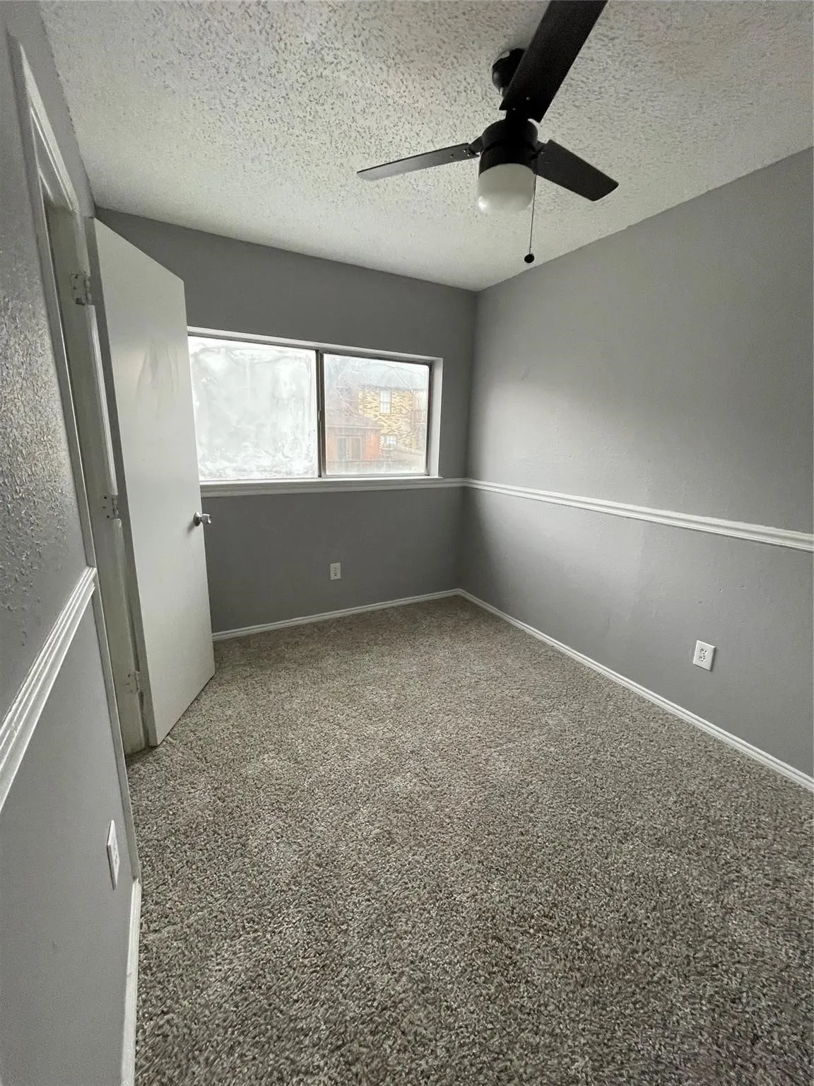 Townhouse For Rent in Dallas County , 723 Pebble Beach Drive, Garland, Texas 75043, 4 Bedroom, 2 Bathroom, 2 Garage spaces, 1,444 Sqft, built in 1987, mls#21327553, Real Estate Agent in Garland, Homes For Rent in Dallas county, Homes For Rent in Garland, Realtor in Garland Texas, Real Estate Brokerage Independent Realty Texas, Luminita Cordes Realtor