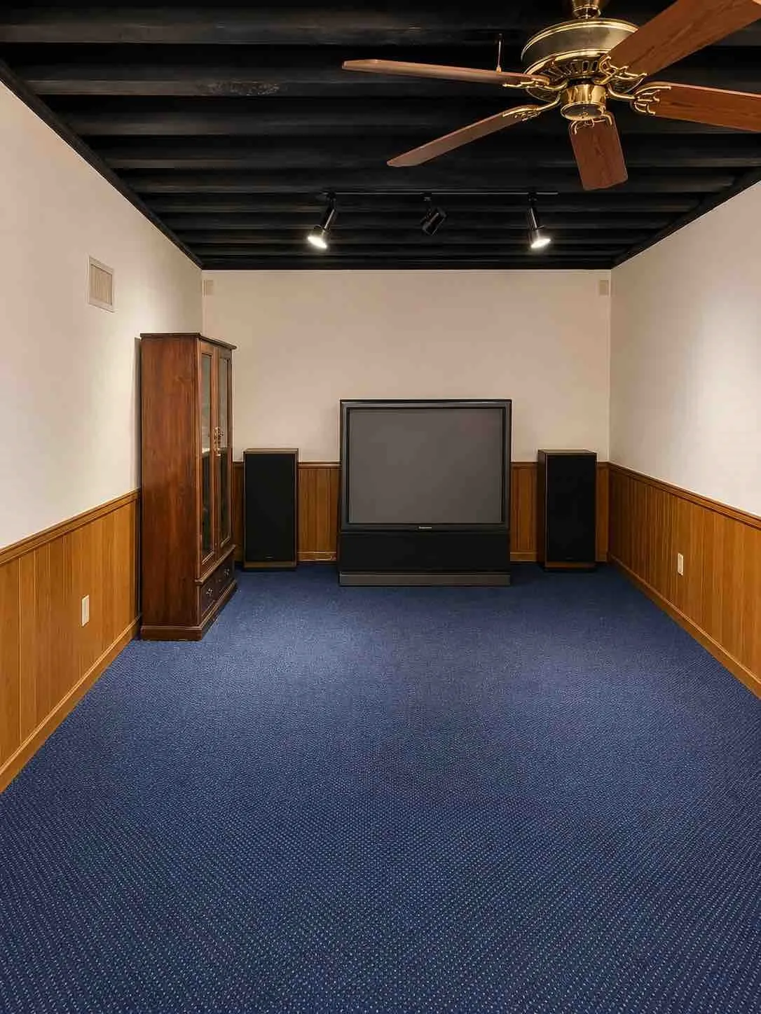 This is an AI rendering of the room without furniture storage items.
