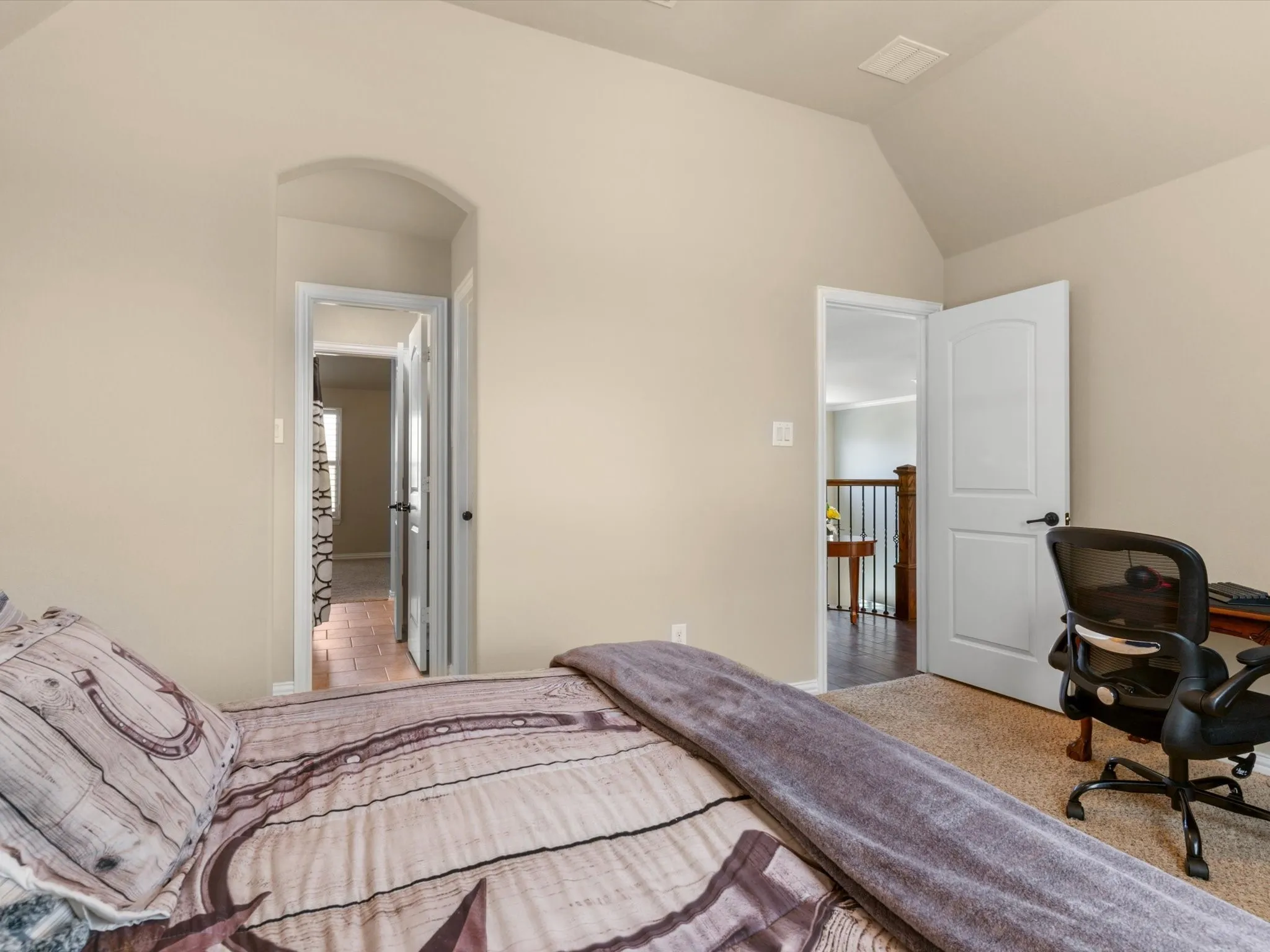 Single Family Residence For Sale in Denton County , 2749 Waverley Drive, Trophy Club, Texas 76262, 4 Bedroom, 4 Bathroom, 3 Garage spaces, 3,119 Sqft, built in 2011, mls#21327319, Real Estate Agent in Trophy Club, Homes For Sale in Denton county, Homes For Sale in Trophy Club, Realtor in Trophy Club Texas, Real Estate Brokerage Independent Realty Texas, Luminita Cordes Realtor