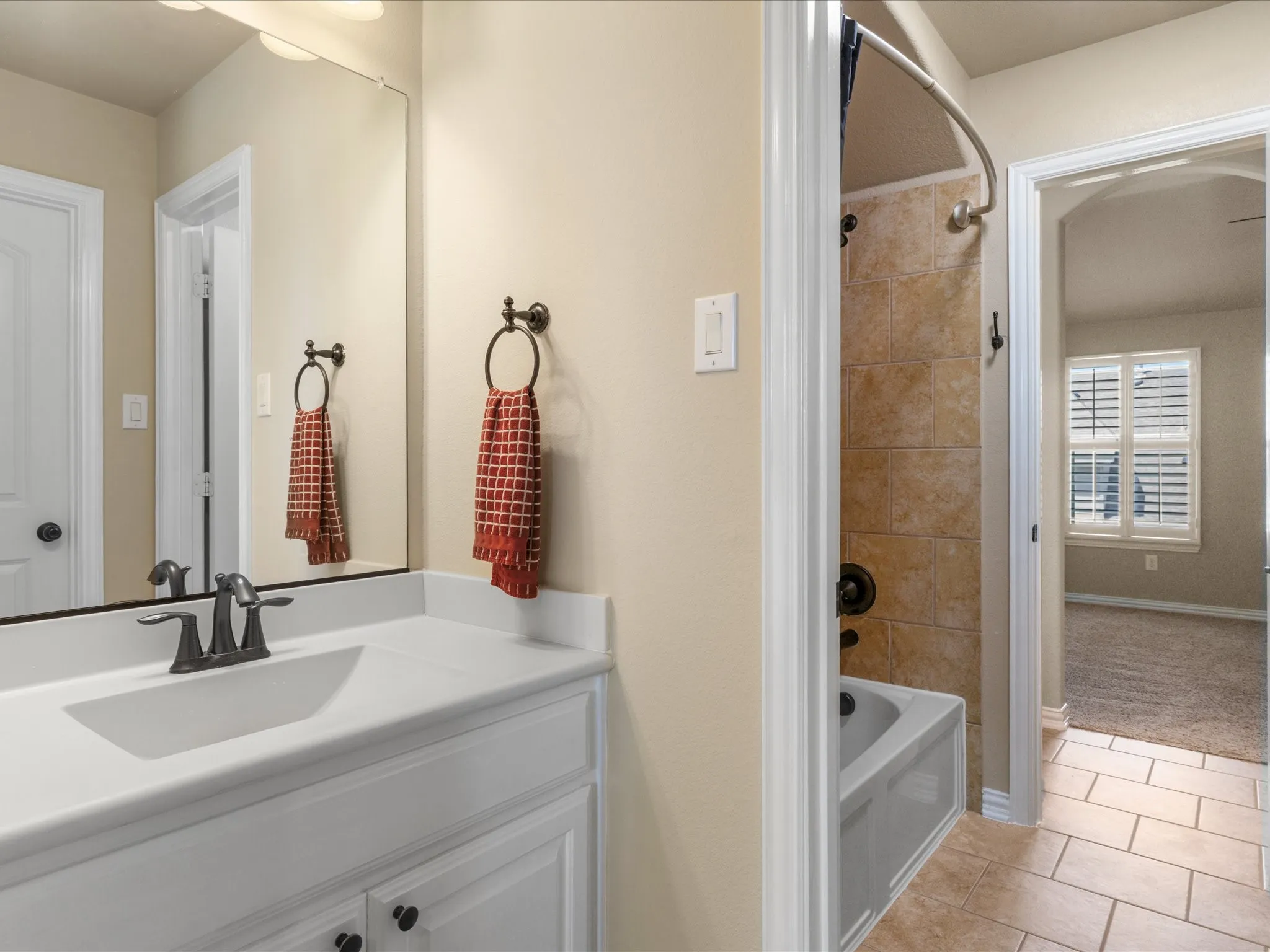 Single Family Residence For Sale in Denton County , 2749 Waverley Drive, Trophy Club, Texas 76262, 4 Bedroom, 4 Bathroom, 3 Garage spaces, 3,119 Sqft, built in 2011, mls#21327319, Real Estate Agent in Trophy Club, Homes For Sale in Denton county, Homes For Sale in Trophy Club, Realtor in Trophy Club Texas, Real Estate Brokerage Independent Realty Texas, Luminita Cordes Realtor