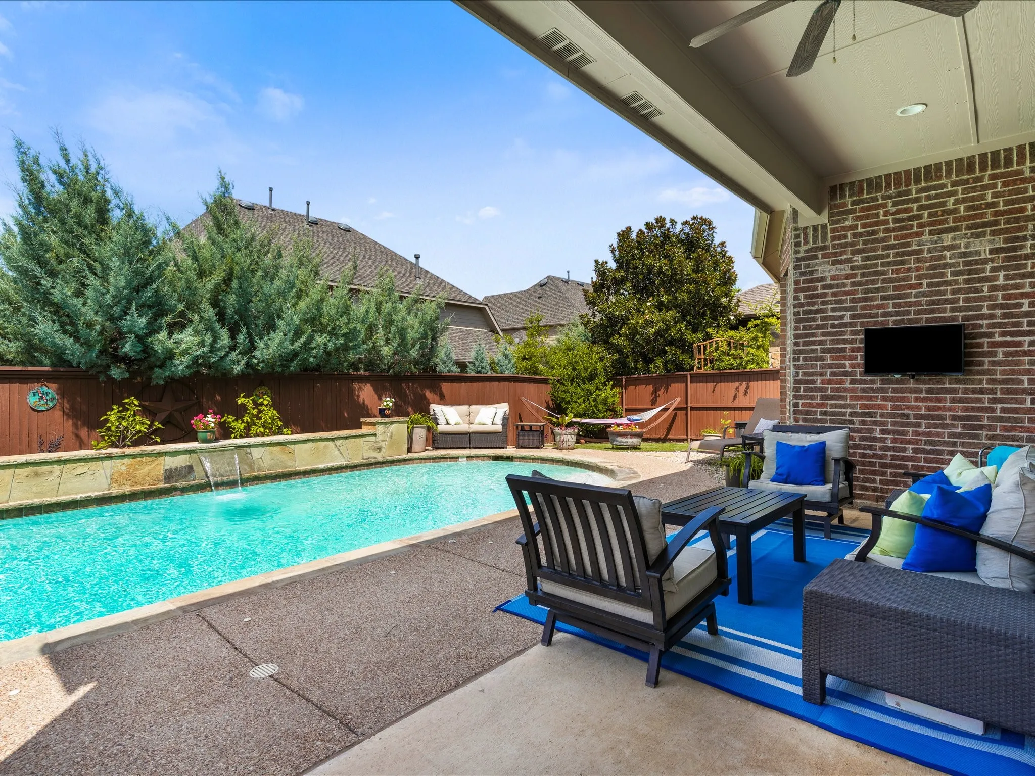 Single Family Residence For Sale in Denton County , 2749 Waverley Drive, Trophy Club, Texas 76262, 4 Bedroom, 4 Bathroom, 3 Garage spaces, 3,119 Sqft, built in 2011, mls#21327319, Real Estate Agent in Trophy Club, Homes For Sale in Denton county, Homes For Sale in Trophy Club, Realtor in Trophy Club Texas, Real Estate Brokerage Independent Realty Texas, Luminita Cordes Realtor