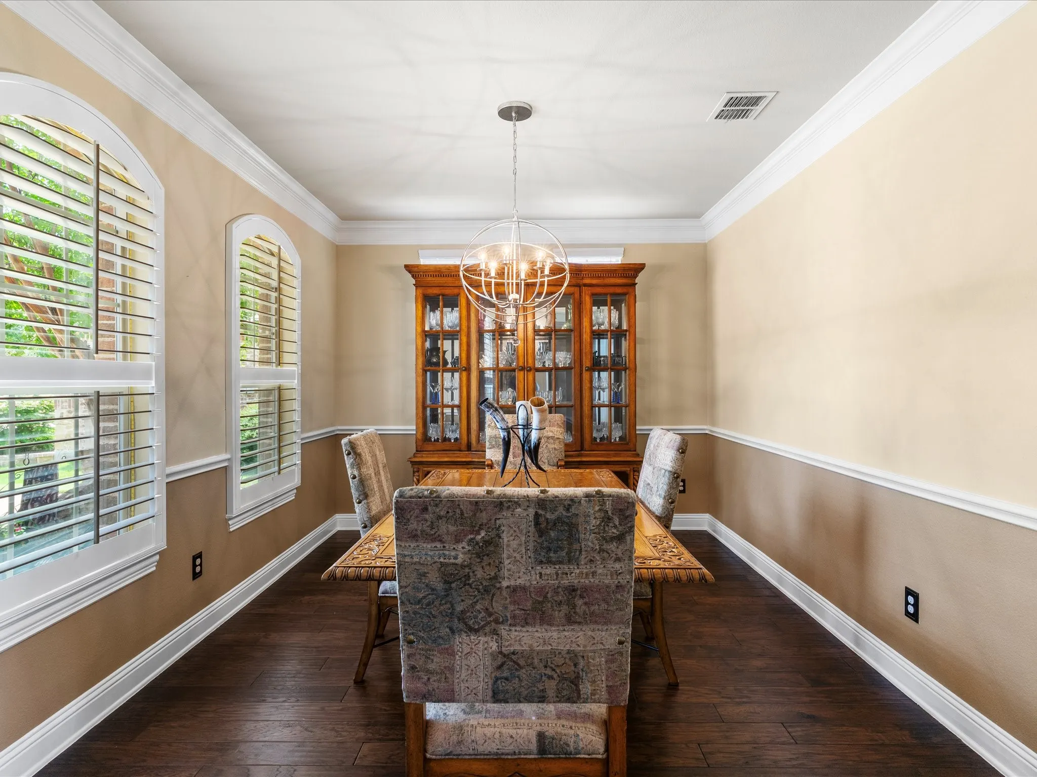 Single Family Residence For Sale in Denton County , 2749 Waverley Drive, Trophy Club, Texas 76262, 4 Bedroom, 4 Bathroom, 3 Garage spaces, 3,119 Sqft, built in 2011, mls#21327319, Real Estate Agent in Trophy Club, Homes For Sale in Denton county, Homes For Sale in Trophy Club, Realtor in Trophy Club Texas, Real Estate Brokerage Independent Realty Texas, Luminita Cordes Realtor