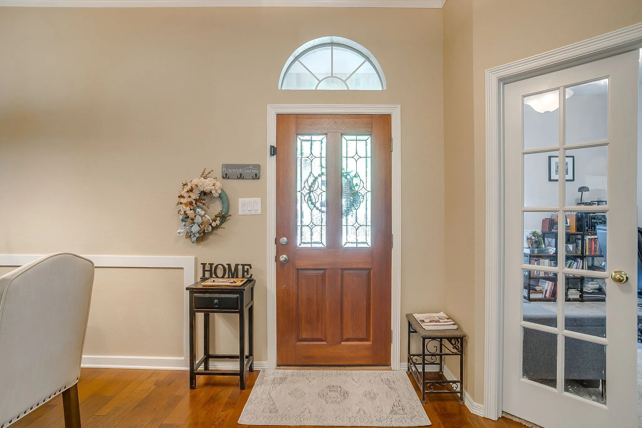 Single Family Residence For Sale in Tarrant County , 14 Zachary Court, Mansfield, Texas 76063, 3 Bedroom, 2 Bathroom, 2 Garage spaces, 2,101 Sqft, built in 1998, Price $399,000, mls#21325353, Real Estate Agent in Mansfield, Homes For Sale in Tarrant county, Homes For Sale in Mansfield, Realtor in Mansfield Texas, Real Estate Brokerage Independent Realty Texas, Luminita Cordes Realtor