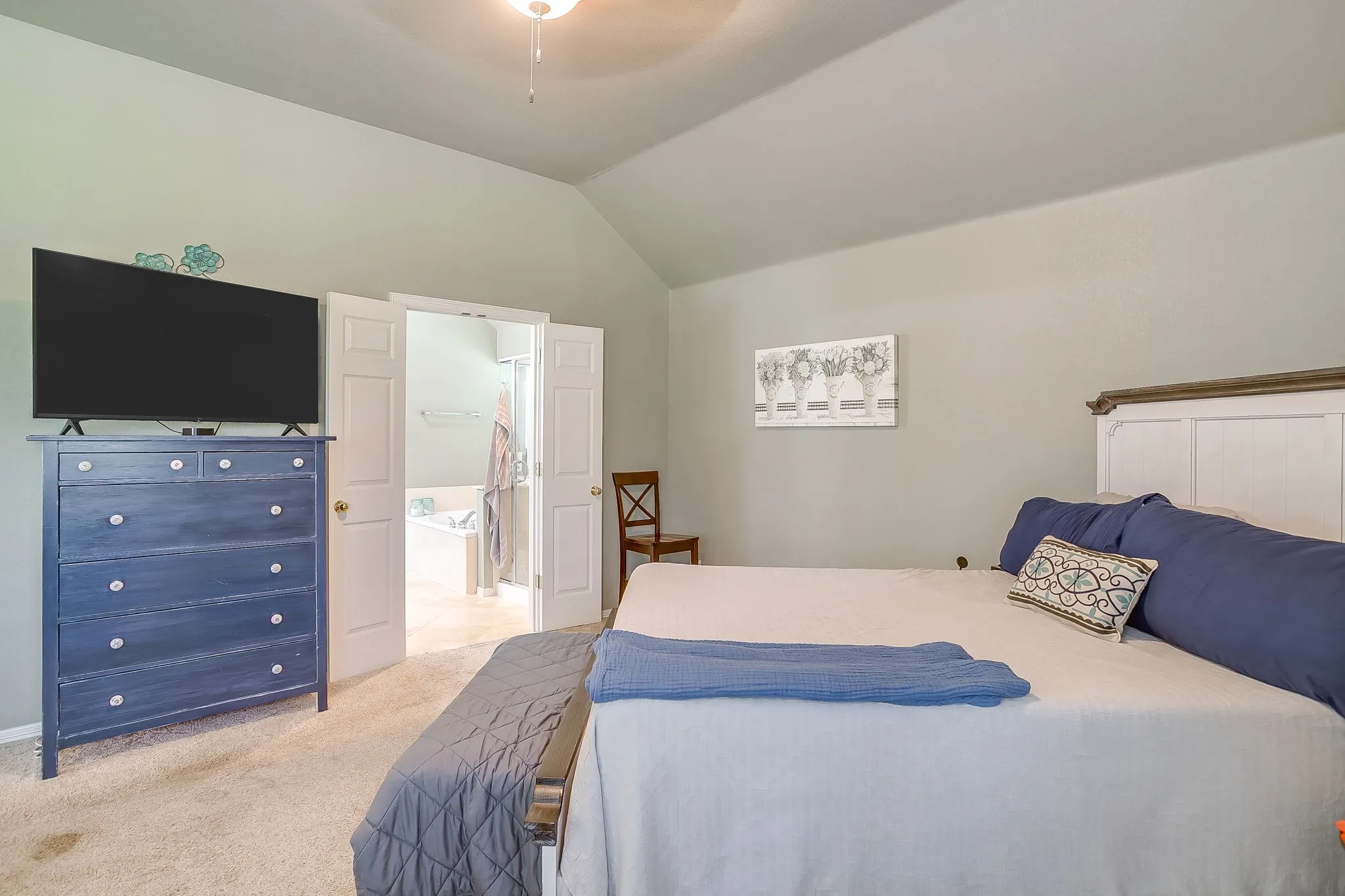 Single Family Residence For Sale in Tarrant County , 14 Zachary Court, Mansfield, Texas 76063, 3 Bedroom, 2 Bathroom, 2 Garage spaces, 2,101 Sqft, built in 1998, Price $399,000, mls#21325353, Real Estate Agent in Mansfield, Homes For Sale in Tarrant county, Homes For Sale in Mansfield, Realtor in Mansfield Texas, Real Estate Brokerage Independent Realty Texas, Luminita Cordes Realtor