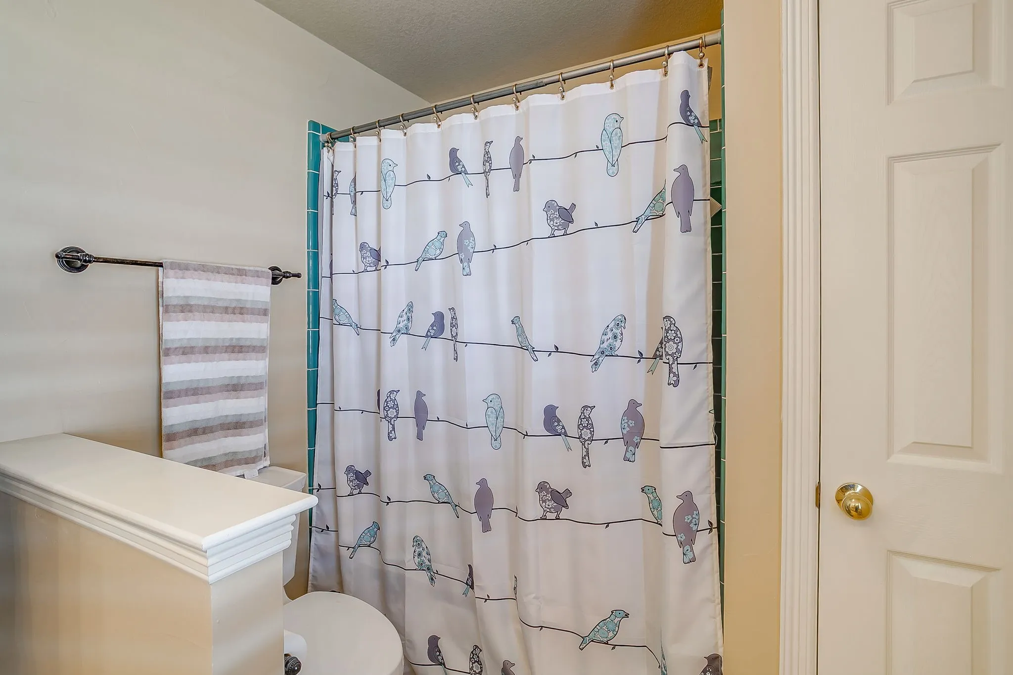 Single Family Residence For Sale in Tarrant County , 14 Zachary Court, Mansfield, Texas 76063, 3 Bedroom, 2 Bathroom, 2 Garage spaces, 2,101 Sqft, built in 1998, Price $399,000, mls#21325353, Real Estate Agent in Mansfield, Homes For Sale in Tarrant county, Homes For Sale in Mansfield, Realtor in Mansfield Texas, Real Estate Brokerage Independent Realty Texas, Luminita Cordes Realtor