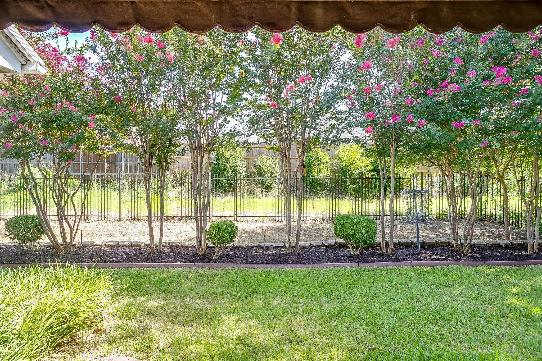 Single Family Residence For Sale in Tarrant County , 14 Zachary Court, Mansfield, Texas 76063, 3 Bedroom, 2 Bathroom, 2 Garage spaces, 2,101 Sqft, built in 1998, Price $399,000, mls#21325353, Real Estate Agent in Mansfield, Homes For Sale in Tarrant county, Homes For Sale in Mansfield, Realtor in Mansfield Texas, Real Estate Brokerage Independent Realty Texas, Luminita Cordes Realtor