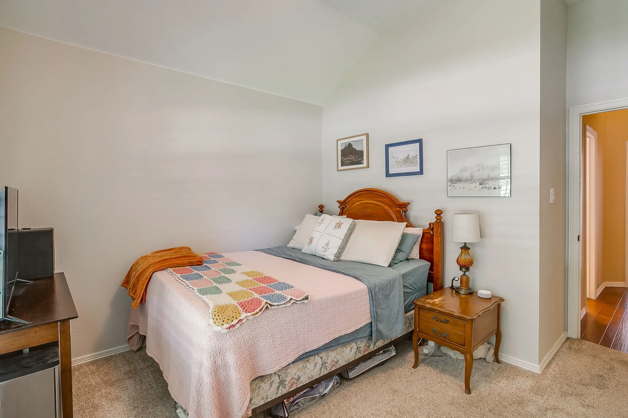 Single Family Residence For Sale in Tarrant County , 14 Zachary Court, Mansfield, Texas 76063, 3 Bedroom, 2 Bathroom, 2 Garage spaces, 2,101 Sqft, built in 1998, Price $399,000, mls#21325353, Real Estate Agent in Mansfield, Homes For Sale in Tarrant county, Homes For Sale in Mansfield, Realtor in Mansfield Texas, Real Estate Brokerage Independent Realty Texas, Luminita Cordes Realtor