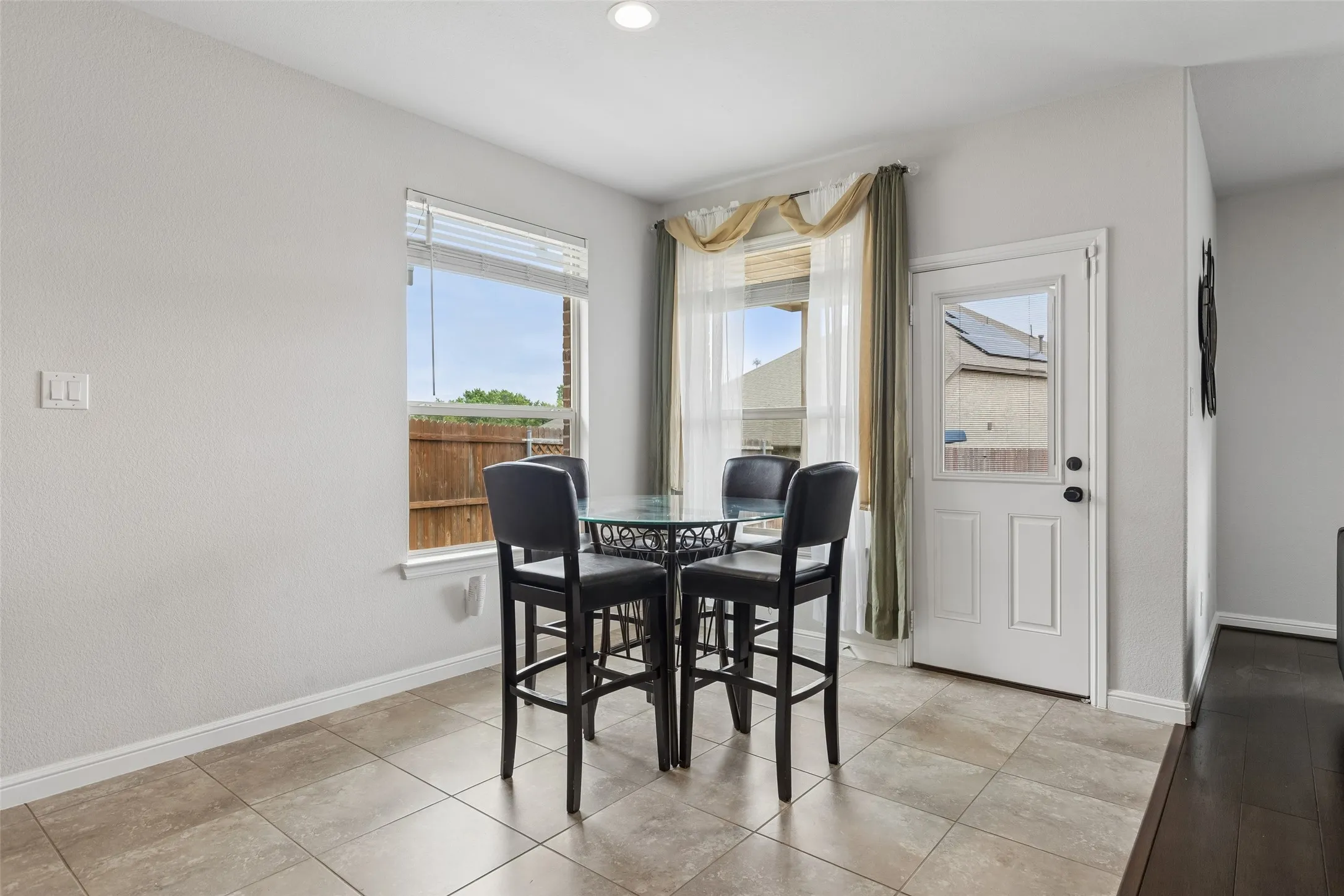 Single Family Residence For Sale in Tarrant County , 3908 Crater Circle, Fort Worth, Texas 76137, 4 Bedroom, 2 Bathroom, 2 Garage spaces, 2,029 Sqft, built in 2018, mls#21327081, Real Estate Agent in Fort Worth, Homes For Sale in Tarrant county, Homes For Sale in Fort Worth, Realtor in Fort Worth Texas, Real Estate Brokerage Independent Realty Texas, Luminita Cordes Realtor