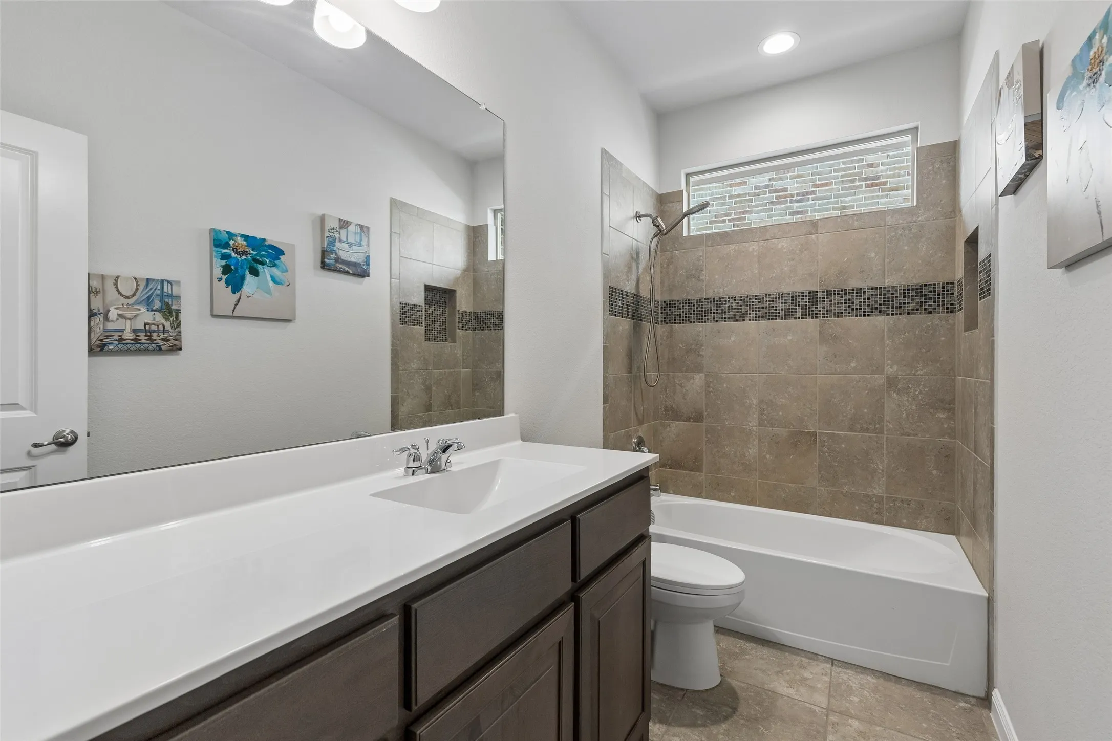 Single Family Residence For Sale in Tarrant County , 3908 Crater Circle, Fort Worth, Texas 76137, 4 Bedroom, 2 Bathroom, 2 Garage spaces, 2,029 Sqft, built in 2018, mls#21327081, Real Estate Agent in Fort Worth, Homes For Sale in Tarrant county, Homes For Sale in Fort Worth, Realtor in Fort Worth Texas, Real Estate Brokerage Independent Realty Texas, Luminita Cordes Realtor