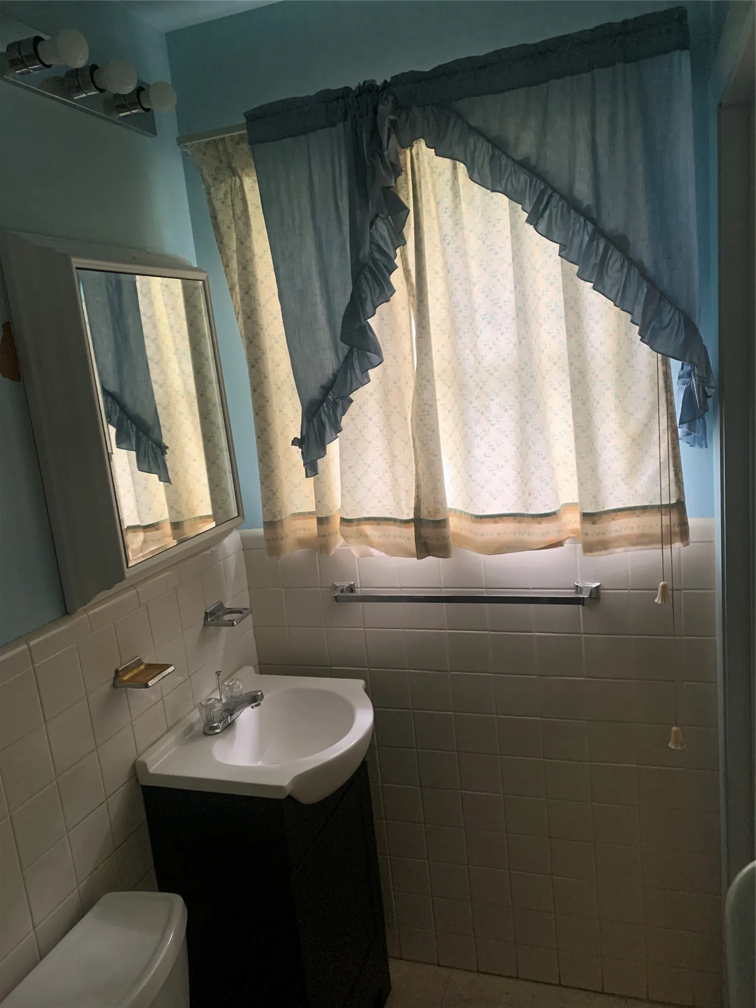 Single Family Residence For Sale in Tarrant County , 132 Skylark Drive, Azle, Texas 76020, 3 Bedrooms, 2 Bathrooms, 2 Garage spaces, 1,660 Sqft, built in 1963, Price $265,600, mls#21326014, Real Estate Agent in Azle, Homes For Sale in Tarrant county, Homes For Sale in Azle, Realtor in Azle Texas, Real Estate Brokerage Independent Realty Texas, Luminita Cordes Realtor