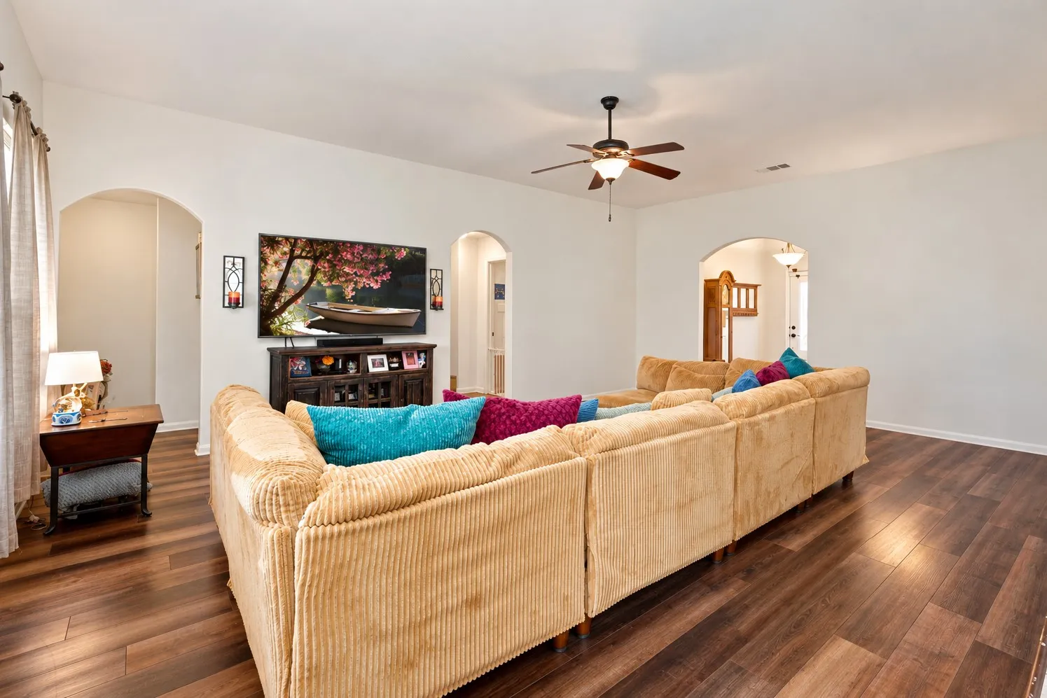 Single Family Residence For Sale in Denton County , 2416 Fall Leaf Court, Denton, Texas 76209, 4 Bedroom, 2 Bathroom, 2 Garage spaces, 2,132 Sqft, built in 2015, mls#21327448, Real Estate Agent in Denton, Homes For Sale in Denton county, Homes For Sale in Denton, Realtor in Denton Texas, Real Estate Brokerage Independent Realty Texas, Luminita Cordes Realtor