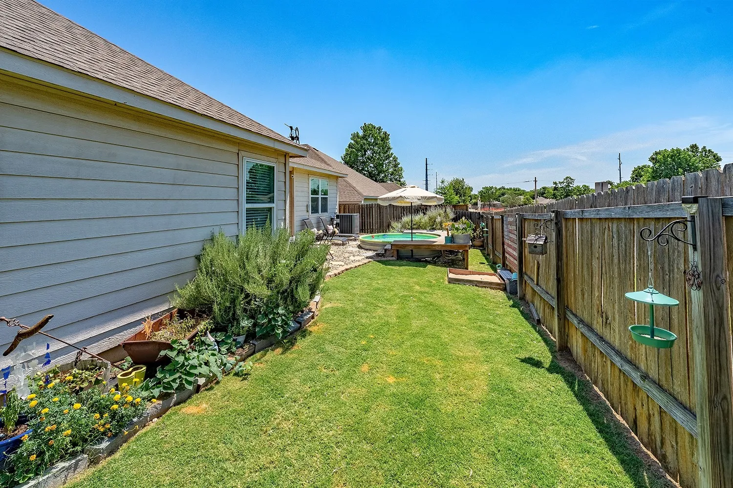 Single Family Residence For Sale in Denton County , 2416 Fall Leaf Court, Denton, Texas 76209, 4 Bedroom, 2 Bathroom, 2 Garage spaces, 2,132 Sqft, built in 2015, mls#21327448, Real Estate Agent in Denton, Homes For Sale in Denton county, Homes For Sale in Denton, Realtor in Denton Texas, Real Estate Brokerage Independent Realty Texas, Luminita Cordes Realtor