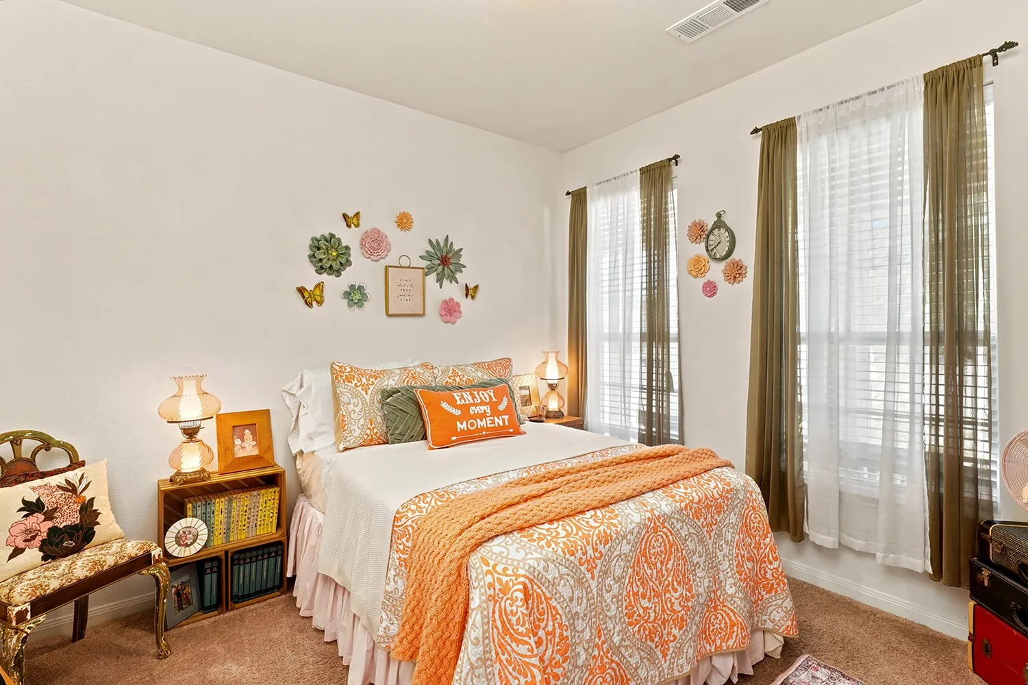 Single Family Residence For Sale in Denton County , 2416 Fall Leaf Court, Denton, Texas 76209, 4 Bedroom, 2 Bathroom, 2 Garage spaces, 2,132 Sqft, built in 2015, mls#21327448, Real Estate Agent in Denton, Homes For Sale in Denton county, Homes For Sale in Denton, Realtor in Denton Texas, Real Estate Brokerage Independent Realty Texas, Luminita Cordes Realtor