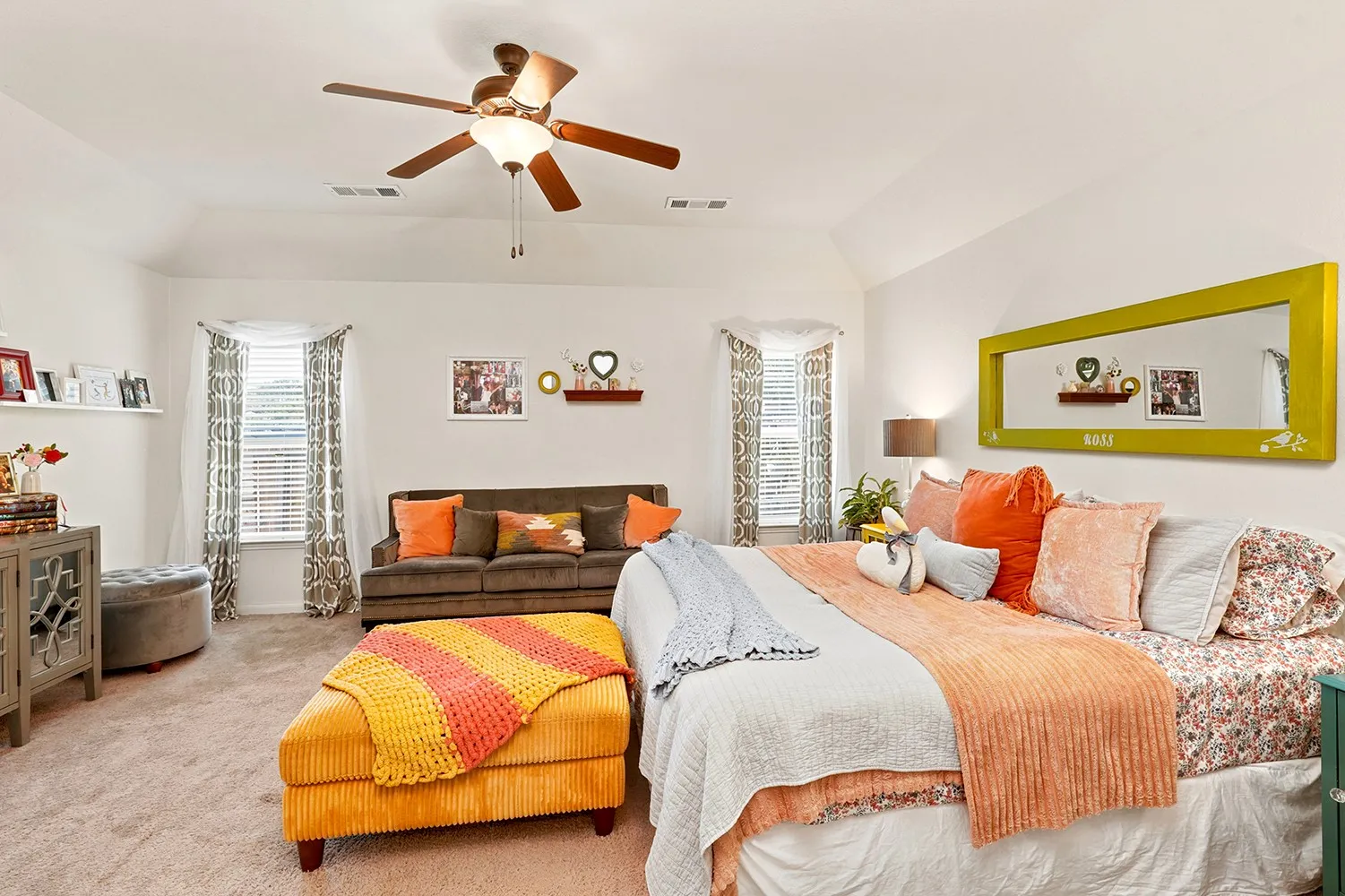 Single Family Residence For Sale in Denton County , 2416 Fall Leaf Court, Denton, Texas 76209, 4 Bedroom, 2 Bathroom, 2 Garage spaces, 2,132 Sqft, built in 2015, mls#21327448, Real Estate Agent in Denton, Homes For Sale in Denton county, Homes For Sale in Denton, Realtor in Denton Texas, Real Estate Brokerage Independent Realty Texas, Luminita Cordes Realtor
