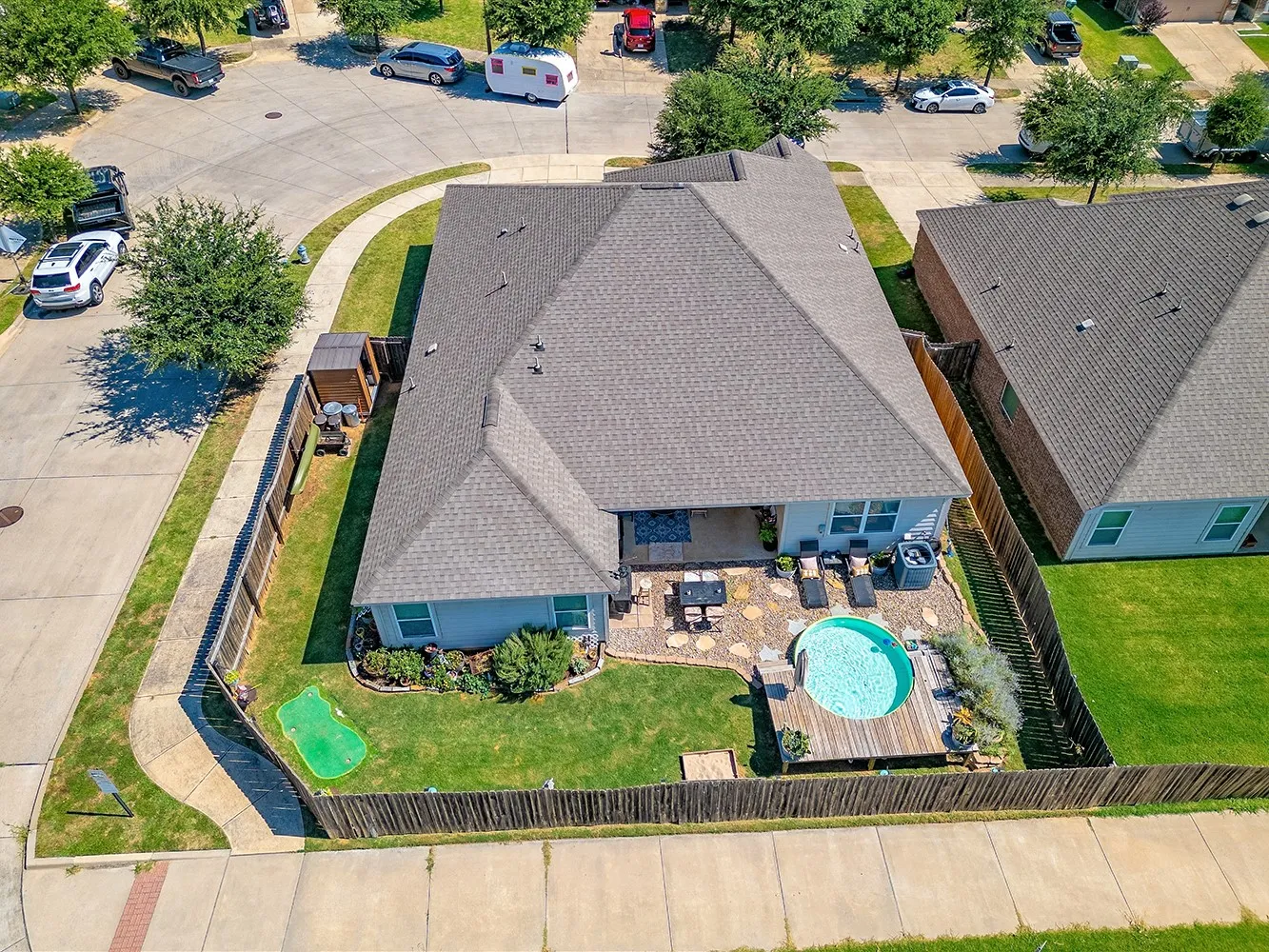 Single Family Residence For Sale in Denton County , 2416 Fall Leaf Court, Denton, Texas 76209, 4 Bedroom, 2 Bathroom, 2 Garage spaces, 2,132 Sqft, built in 2015, mls#21327448, Real Estate Agent in Denton, Homes For Sale in Denton county, Homes For Sale in Denton, Realtor in Denton Texas, Real Estate Brokerage Independent Realty Texas, Luminita Cordes Realtor