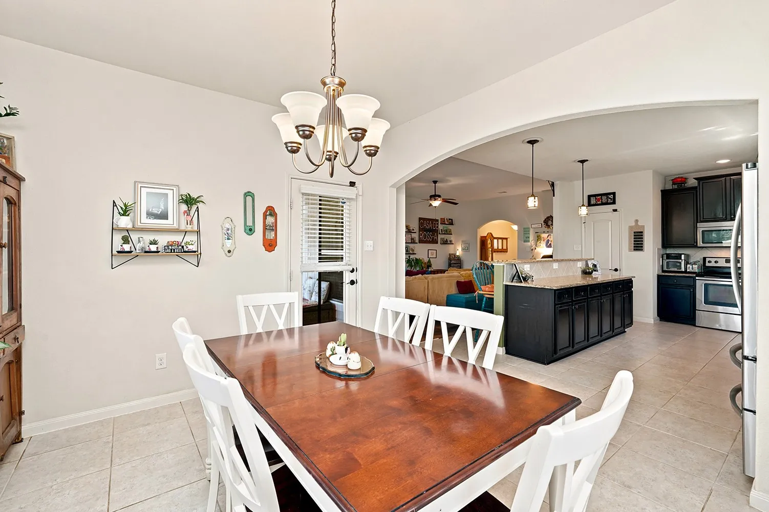 Single Family Residence For Sale in Denton County , 2416 Fall Leaf Court, Denton, Texas 76209, 4 Bedroom, 2 Bathroom, 2 Garage spaces, 2,132 Sqft, built in 2015, mls#21327448, Real Estate Agent in Denton, Homes For Sale in Denton county, Homes For Sale in Denton, Realtor in Denton Texas, Real Estate Brokerage Independent Realty Texas, Luminita Cordes Realtor