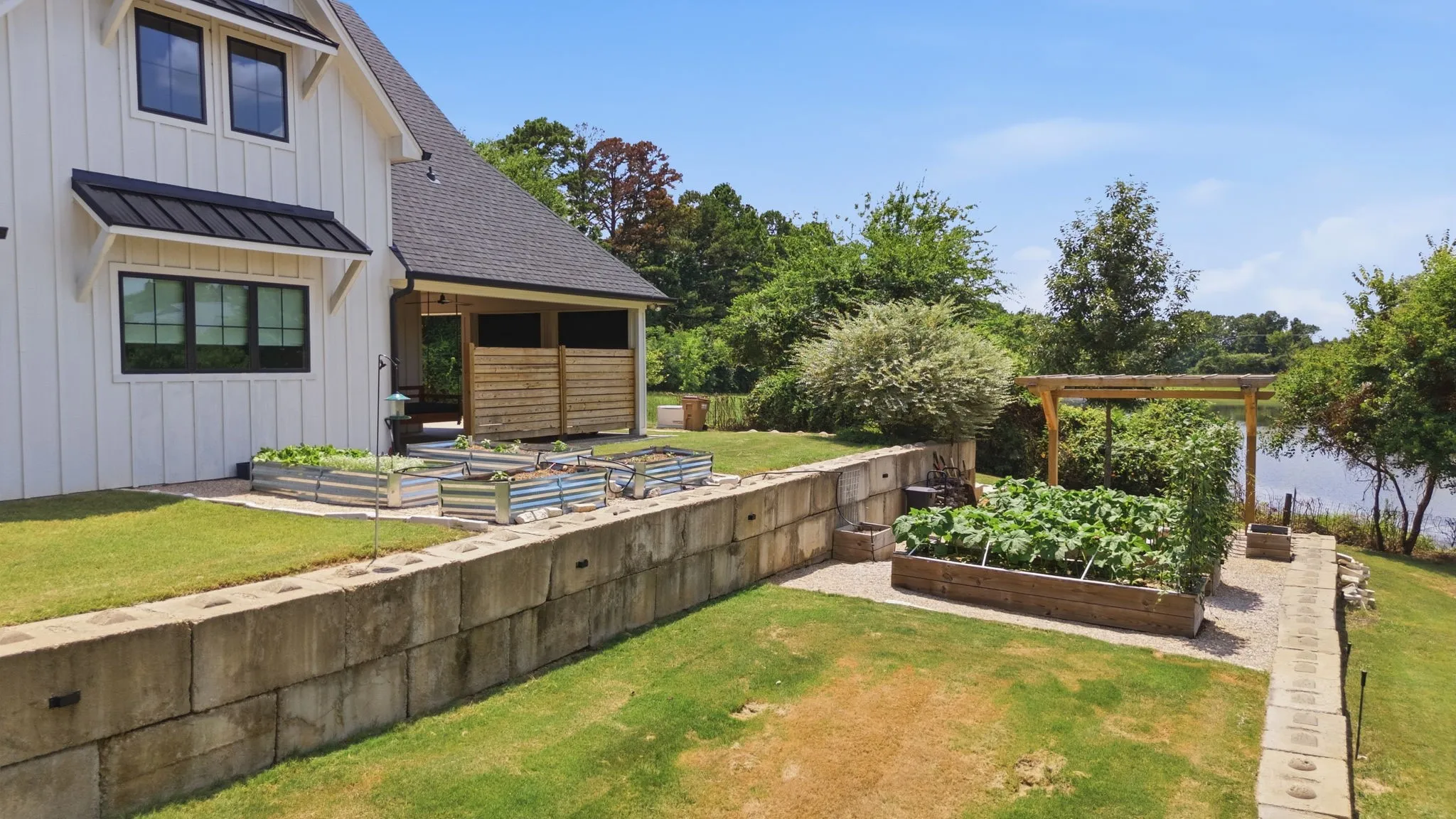 Single Family Residence For Sale in Smith County , 13054 CR 185, Bullard, Texas 75757, 4 Bedroom, 4 Bathroom, 2 Garage spaces, 2,500 Sqft, built in 2021, mls#21327594, Real Estate Agent in Bullard, Homes For Sale in Smith county, Homes For Sale in Bullard, Realtor in Bullard Texas, Real Estate Brokerage Independent Realty Texas, Luminita Cordes Realtor