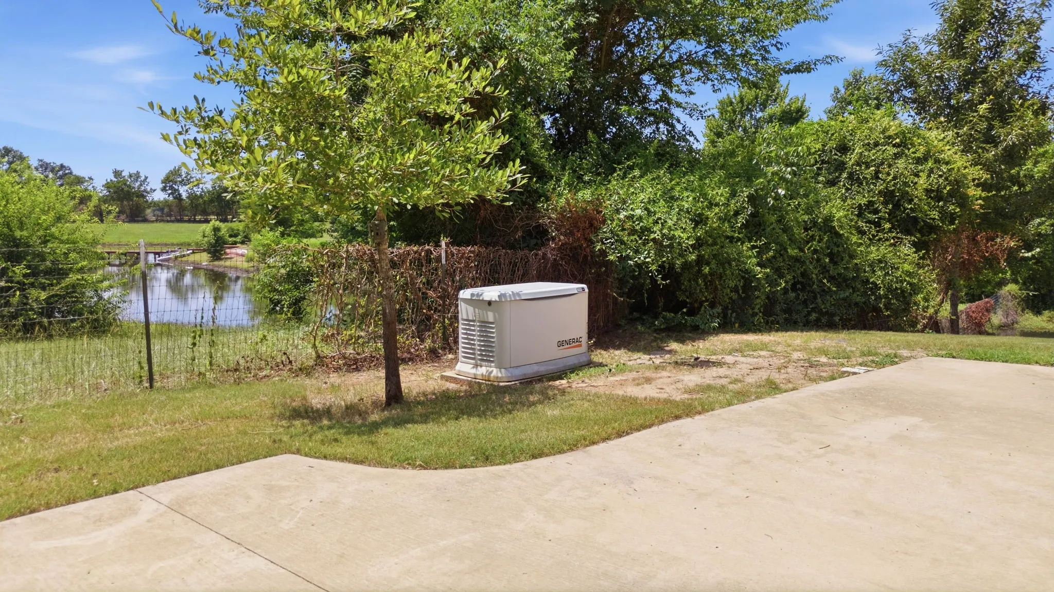 Single Family Residence For Sale in Smith County , 13054 CR 185, Bullard, Texas 75757, 4 Bedroom, 4 Bathroom, 2 Garage spaces, 2,500 Sqft, built in 2021, mls#21327594, Real Estate Agent in Bullard, Homes For Sale in Smith county, Homes For Sale in Bullard, Realtor in Bullard Texas, Real Estate Brokerage Independent Realty Texas, Luminita Cordes Realtor