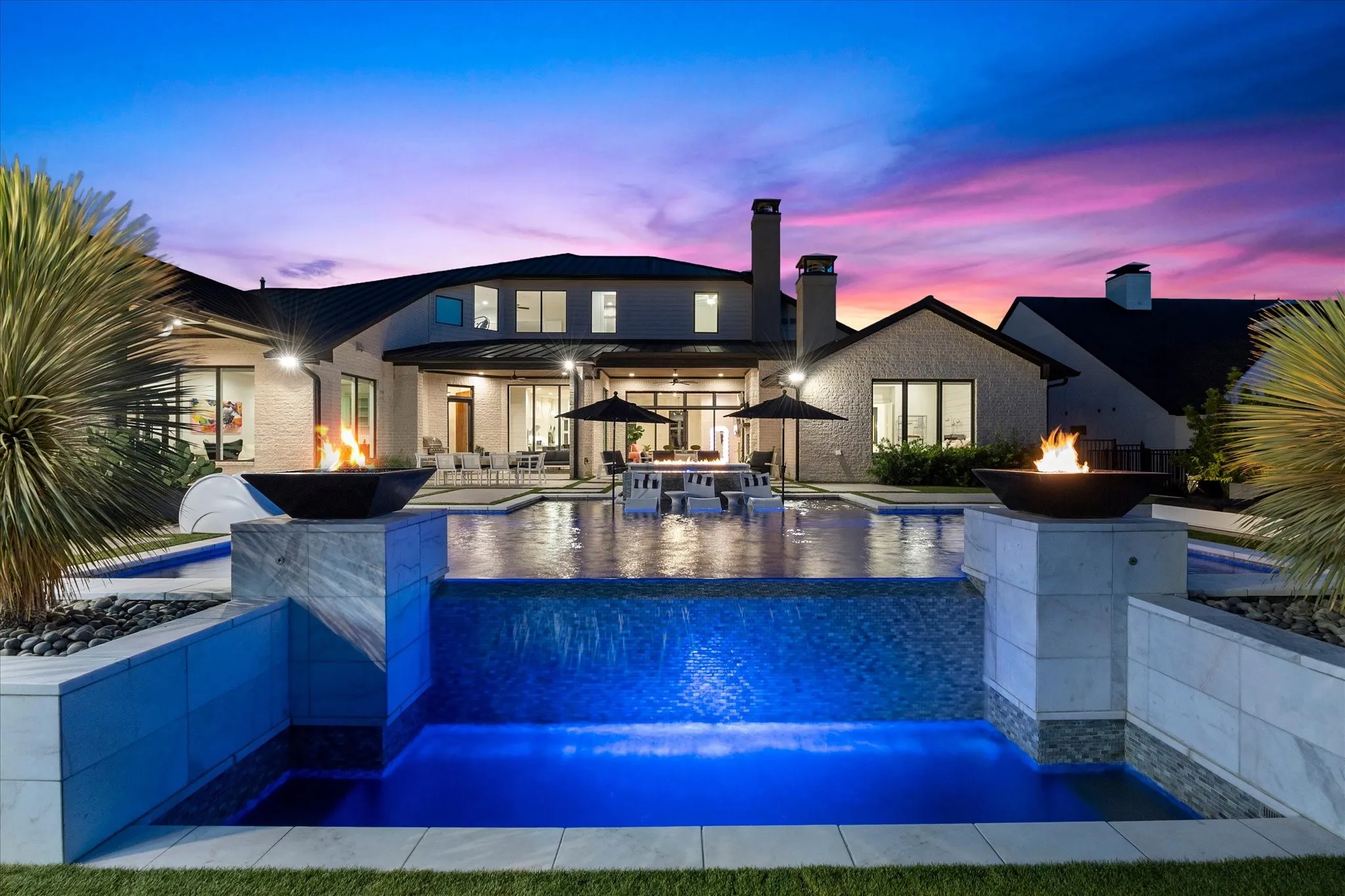 Single Family Residence For Sale in Rockwall County , 531 Lodge Hill Drive, Heath, Texas 75032, 5 Bedroom, 6 Bathroom, 6 Garage spaces, 5,716 Sqft, built in 2019, mls#21327381, Real Estate Agent in Heath, Homes For Sale in Rockwall county, Homes For Sale in Heath, Realtor in Heath Texas, Real Estate Brokerage Independent Realty Texas, Luminita Cordes Realtor