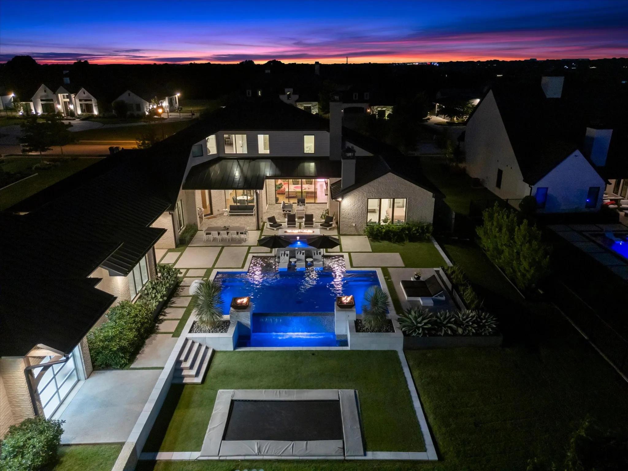 Single Family Residence For Sale in Rockwall County , 531 Lodge Hill Drive, Heath, Texas 75032, 5 Bedroom, 6 Bathroom, 6 Garage spaces, 5,716 Sqft, built in 2019, mls#21327381, Real Estate Agent in Heath, Homes For Sale in Rockwall county, Homes For Sale in Heath, Realtor in Heath Texas, Real Estate Brokerage Independent Realty Texas, Luminita Cordes Realtor