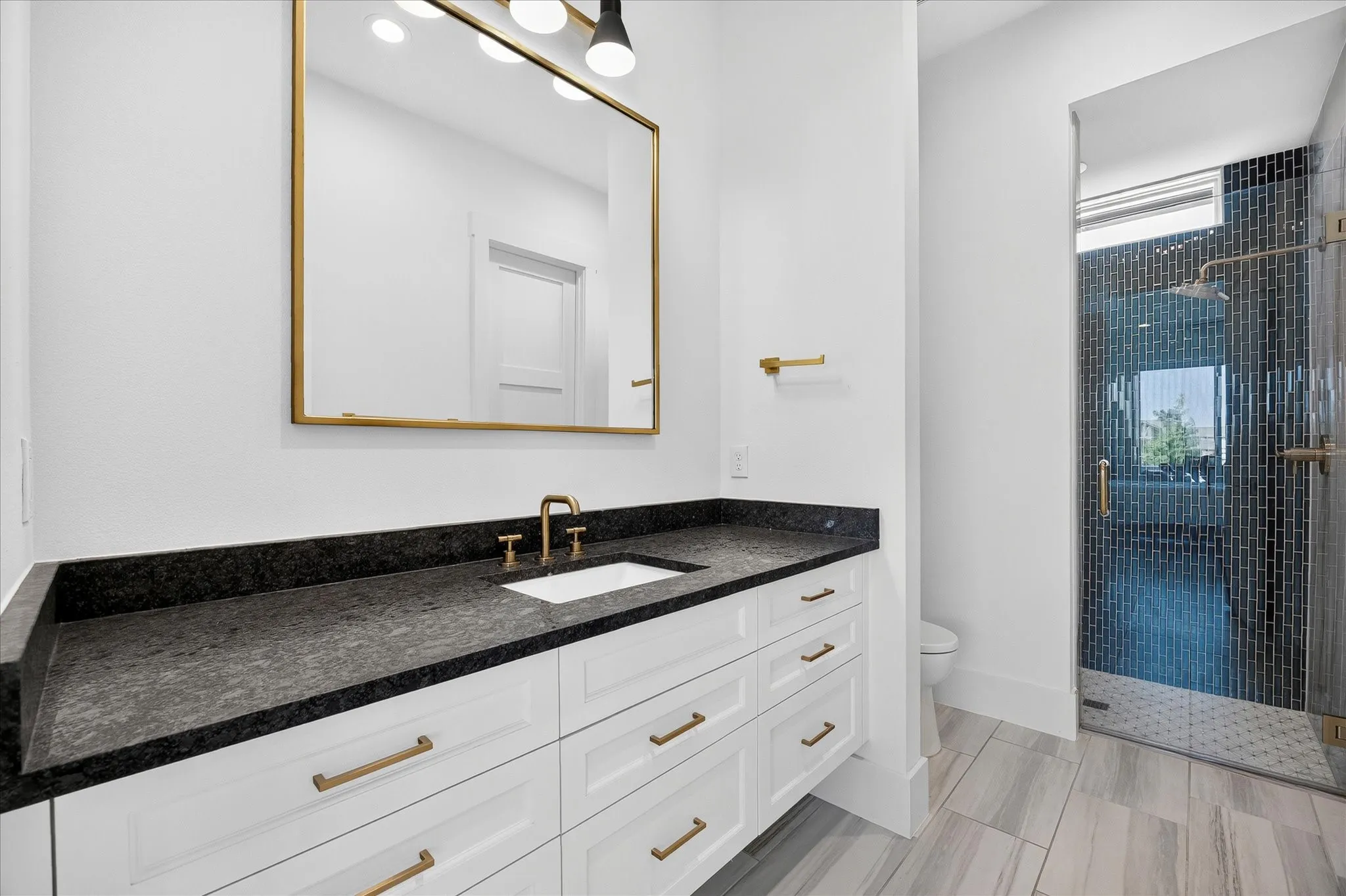 Single Family Residence For Sale in Rockwall County , 531 Lodge Hill Drive, Heath, Texas 75032, 5 Bedroom, 6 Bathroom, 6 Garage spaces, 5,716 Sqft, built in 2019, mls#21327381, Real Estate Agent in Heath, Homes For Sale in Rockwall county, Homes For Sale in Heath, Realtor in Heath Texas, Real Estate Brokerage Independent Realty Texas, Luminita Cordes Realtor