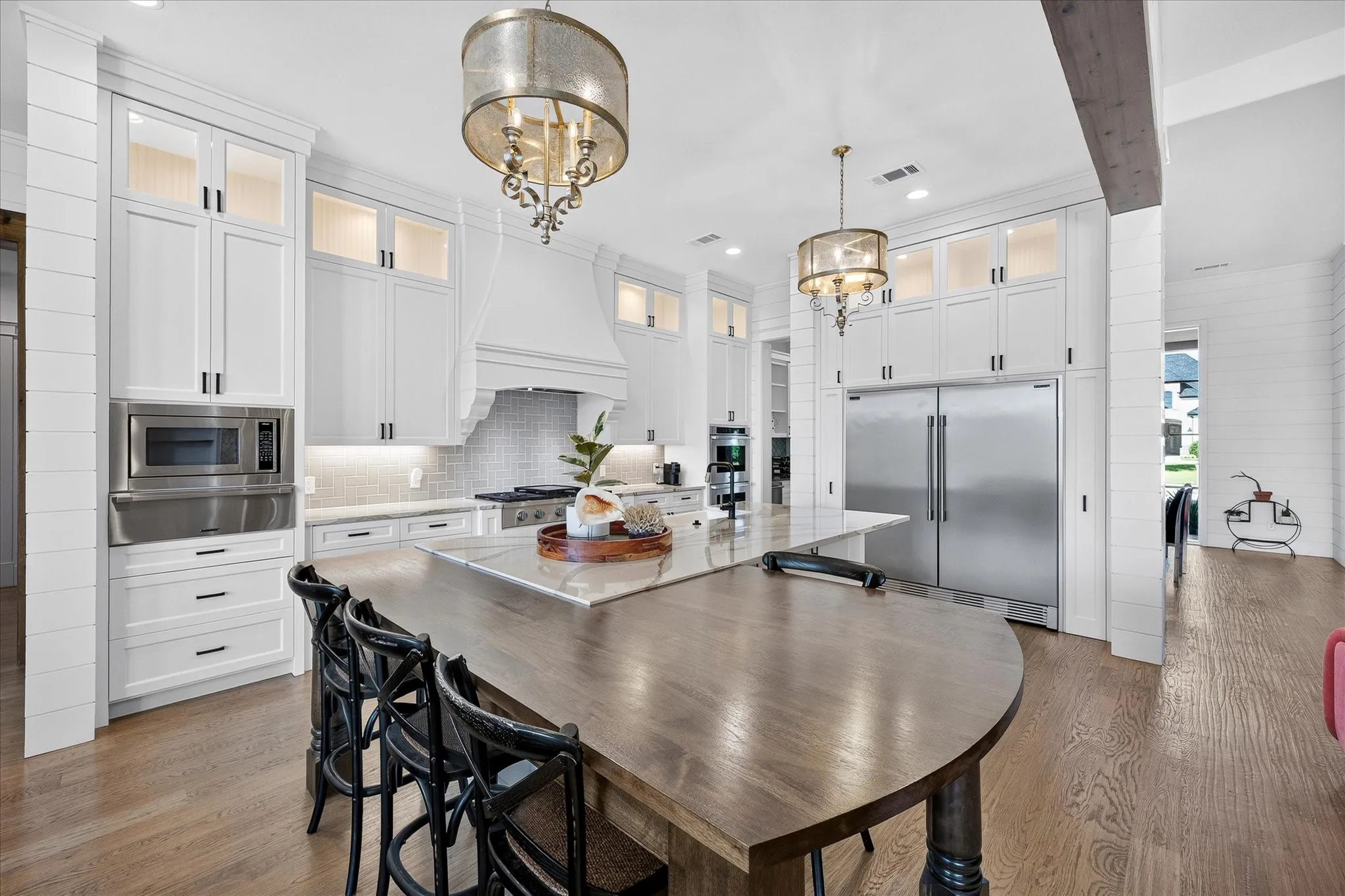 Single Family Residence For Sale in Rockwall County , 531 Lodge Hill Drive, Heath, Texas 75032, 5 Bedroom, 6 Bathroom, 6 Garage spaces, 5,716 Sqft, built in 2019, mls#21327381, Real Estate Agent in Heath, Homes For Sale in Rockwall county, Homes For Sale in Heath, Realtor in Heath Texas, Real Estate Brokerage Independent Realty Texas, Luminita Cordes Realtor