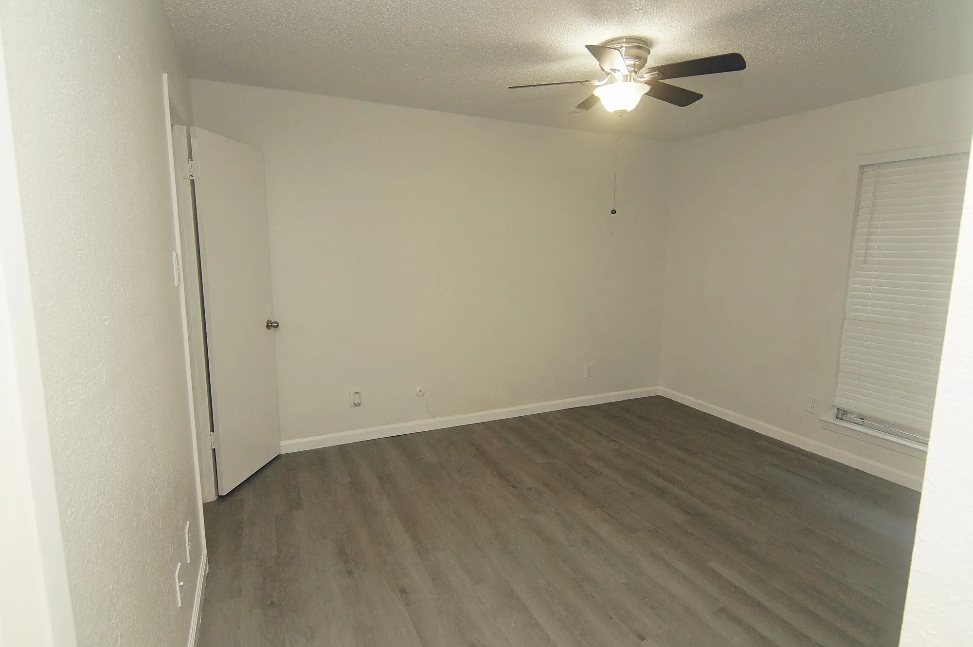 Condominium For Rent in Dallas County , 12480 Abrams Road 201, Dallas, Texas 75243, 1 Bedroom, 1 Bathroom, Garage spaces, 732 Sqft, built in 1982, Price $1,200, mls#21327593, Real Estate Agent in Dallas, Homes For Rent in Dallas county, Homes For Rent in Dallas, Realtor in Dallas Texas, Real Estate Brokerage Independent Realty Texas, Luminita Cordes Realtor