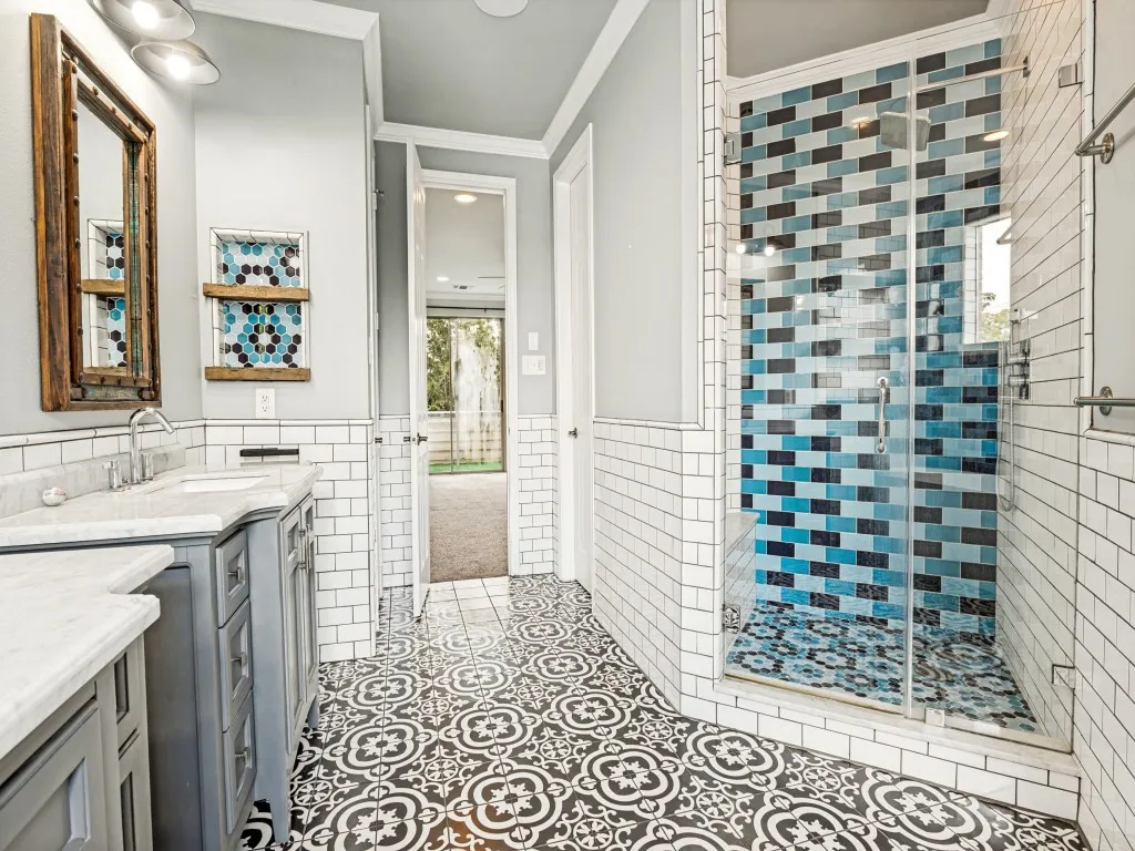 Townhouse For Sale in Dallas County , 1430 Pecos Street, Dallas, Texas 75204, 2 Bedroom, 3 Bathroom, 2 Garage spaces, 2,265 Sqft, built in 2002, mls#21326582, Real Estate Agent in Dallas, Homes For Sale in Dallas county, Homes For Sale in Dallas, Realtor in Dallas Texas, Real Estate Brokerage Independent Realty Texas, Luminita Cordes Realtor