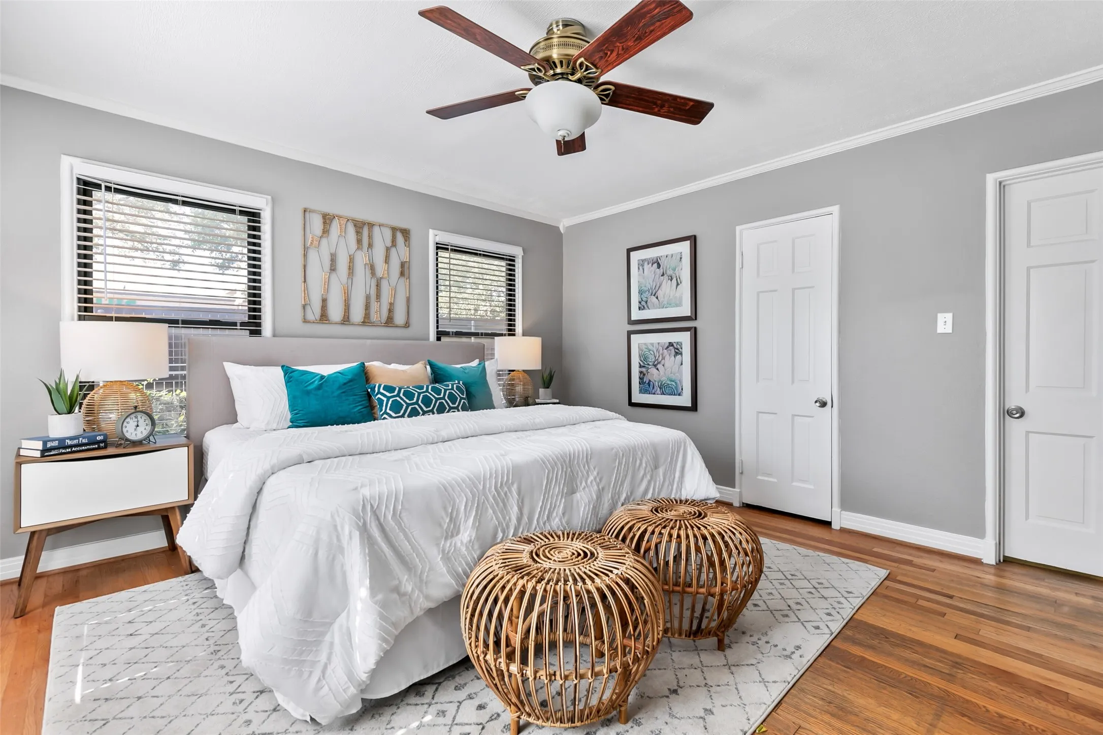 Single Family Residence For Rent in Dallas County , 4206 Somerville Avenue, Dallas, Texas 75206, 3 Bedroom, 3 Bathroom, Garage spaces, 2,033 Sqft, built in 1940, mls#21327602, Real Estate Agent in Dallas, Homes For Rent in Dallas county, Homes For Rent in Dallas, Realtor in Dallas Texas, Real Estate Brokerage Independent Realty Texas, Luminita Cordes Realtor