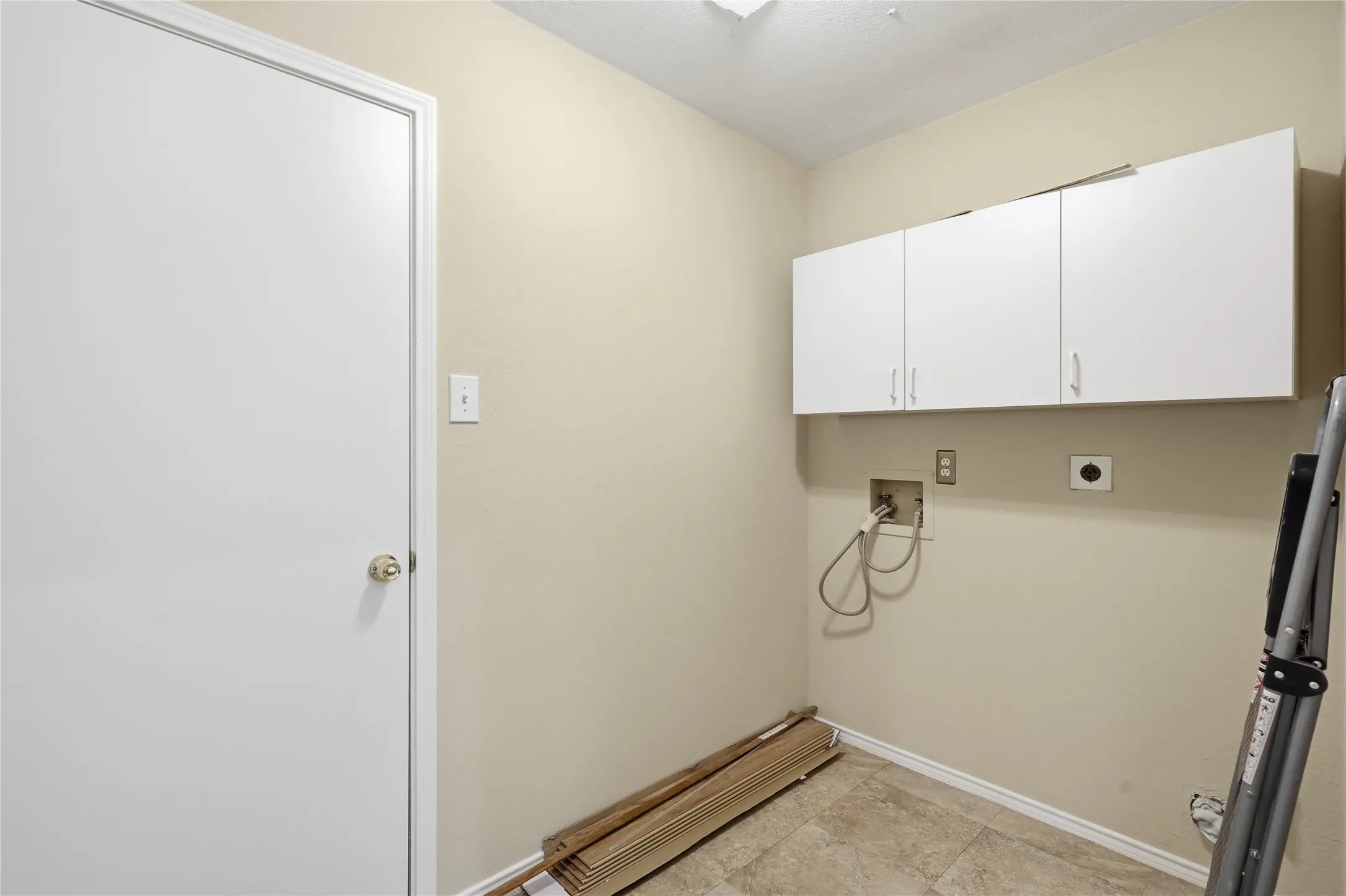 Single Family Residence For Sale in Tarrant County , 7204 Mesa Verde Trail, Fort Worth, Texas 76137, 3 Bedroom, 2 Bathroom, 2 Garage spaces, 1,866 Sqft, built in 1991, mls#21327497, Real Estate Agent in Fort Worth, Homes For Sale in Tarrant county, Homes For Sale in Fort Worth, Realtor in Fort Worth Texas, Real Estate Brokerage Independent Realty Texas, Luminita Cordes Realtor