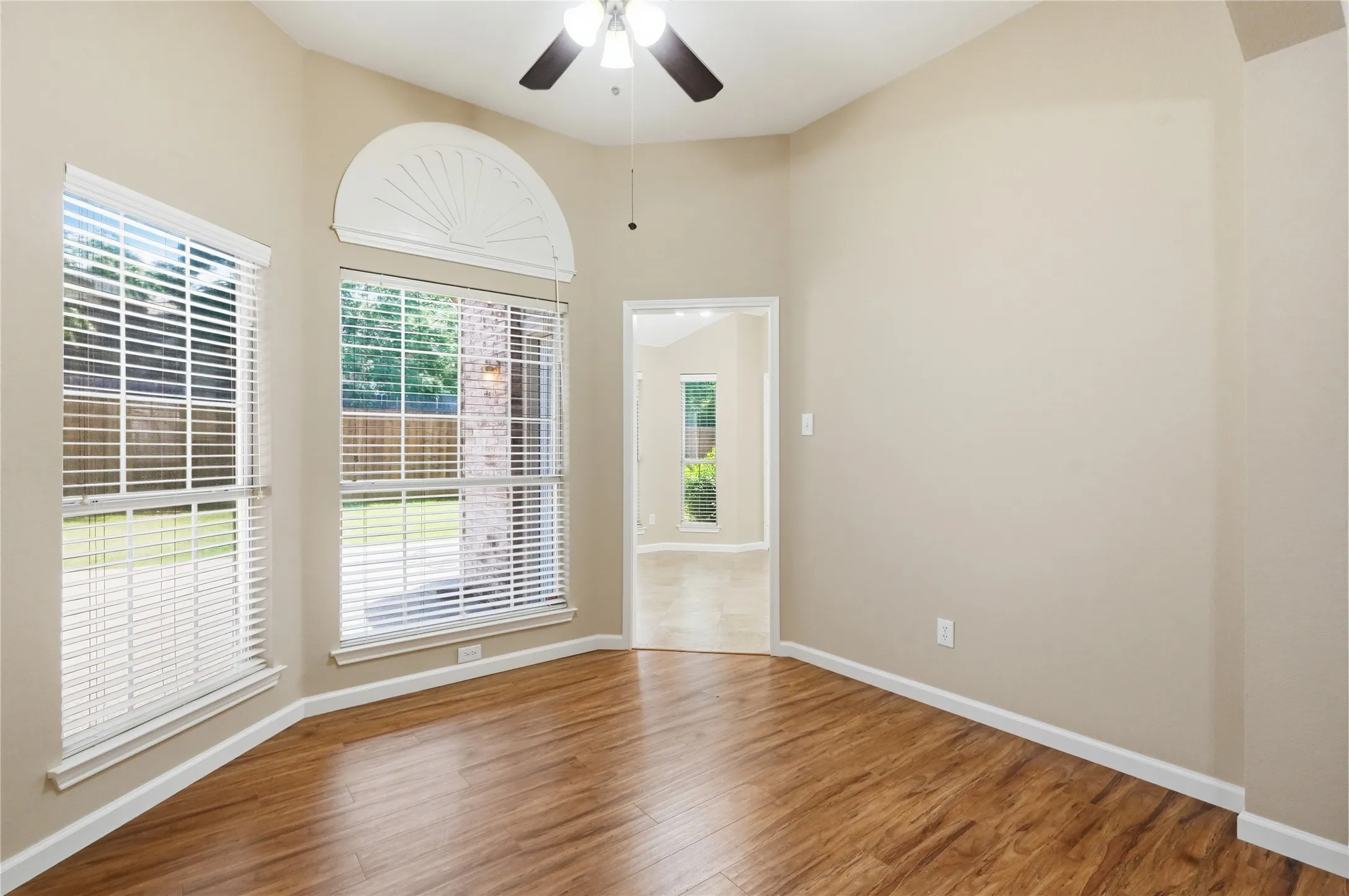 Single Family Residence For Sale in Tarrant County , 7204 Mesa Verde Trail, Fort Worth, Texas 76137, 3 Bedroom, 2 Bathroom, 2 Garage spaces, 1,866 Sqft, built in 1991, mls#21327497, Real Estate Agent in Fort Worth, Homes For Sale in Tarrant county, Homes For Sale in Fort Worth, Realtor in Fort Worth Texas, Real Estate Brokerage Independent Realty Texas, Luminita Cordes Realtor
