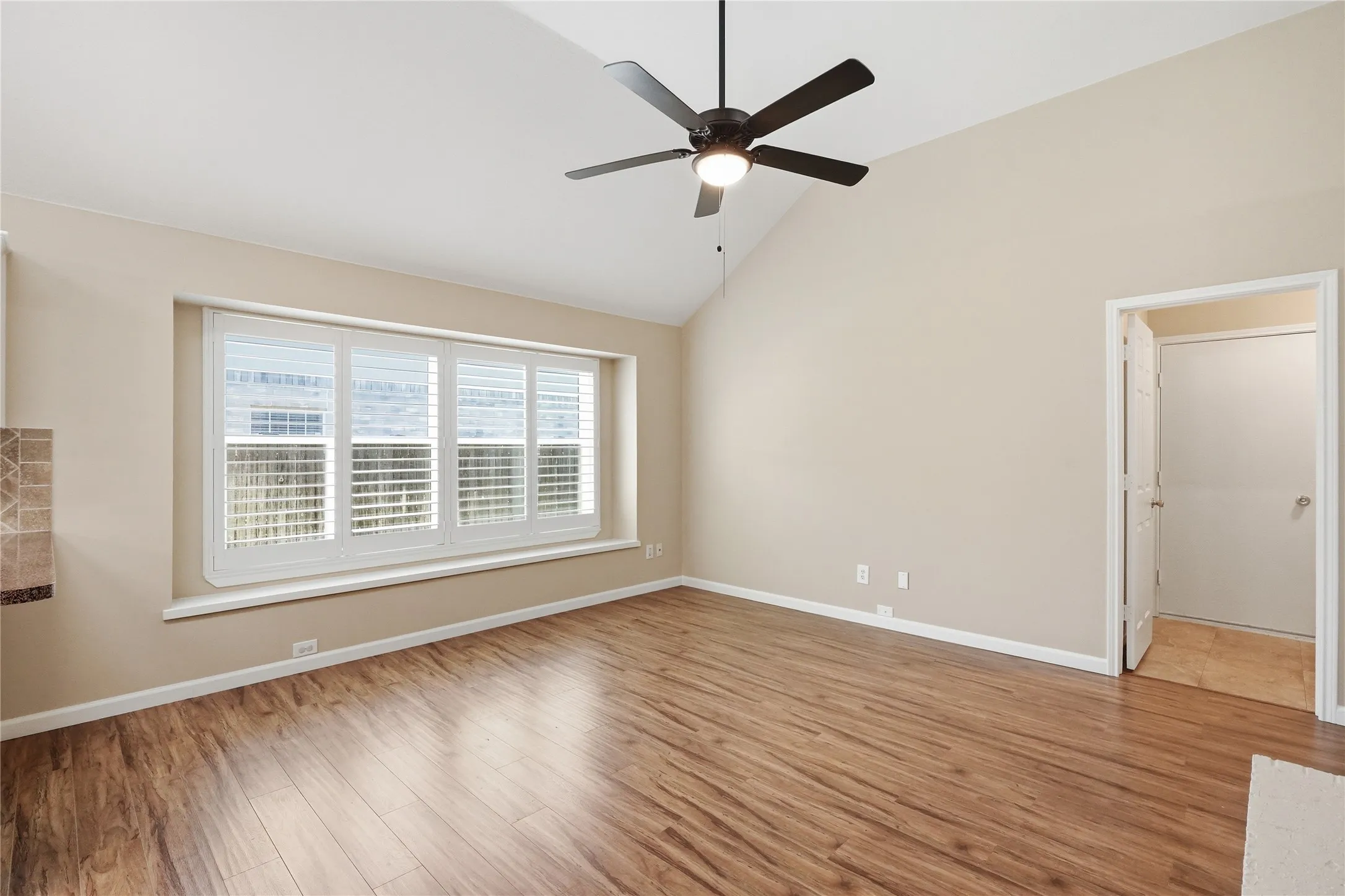 Single Family Residence For Sale in Tarrant County , 7204 Mesa Verde Trail, Fort Worth, Texas 76137, 3 Bedroom, 2 Bathroom, 2 Garage spaces, 1,866 Sqft, built in 1991, mls#21327497, Real Estate Agent in Fort Worth, Homes For Sale in Tarrant county, Homes For Sale in Fort Worth, Realtor in Fort Worth Texas, Real Estate Brokerage Independent Realty Texas, Luminita Cordes Realtor