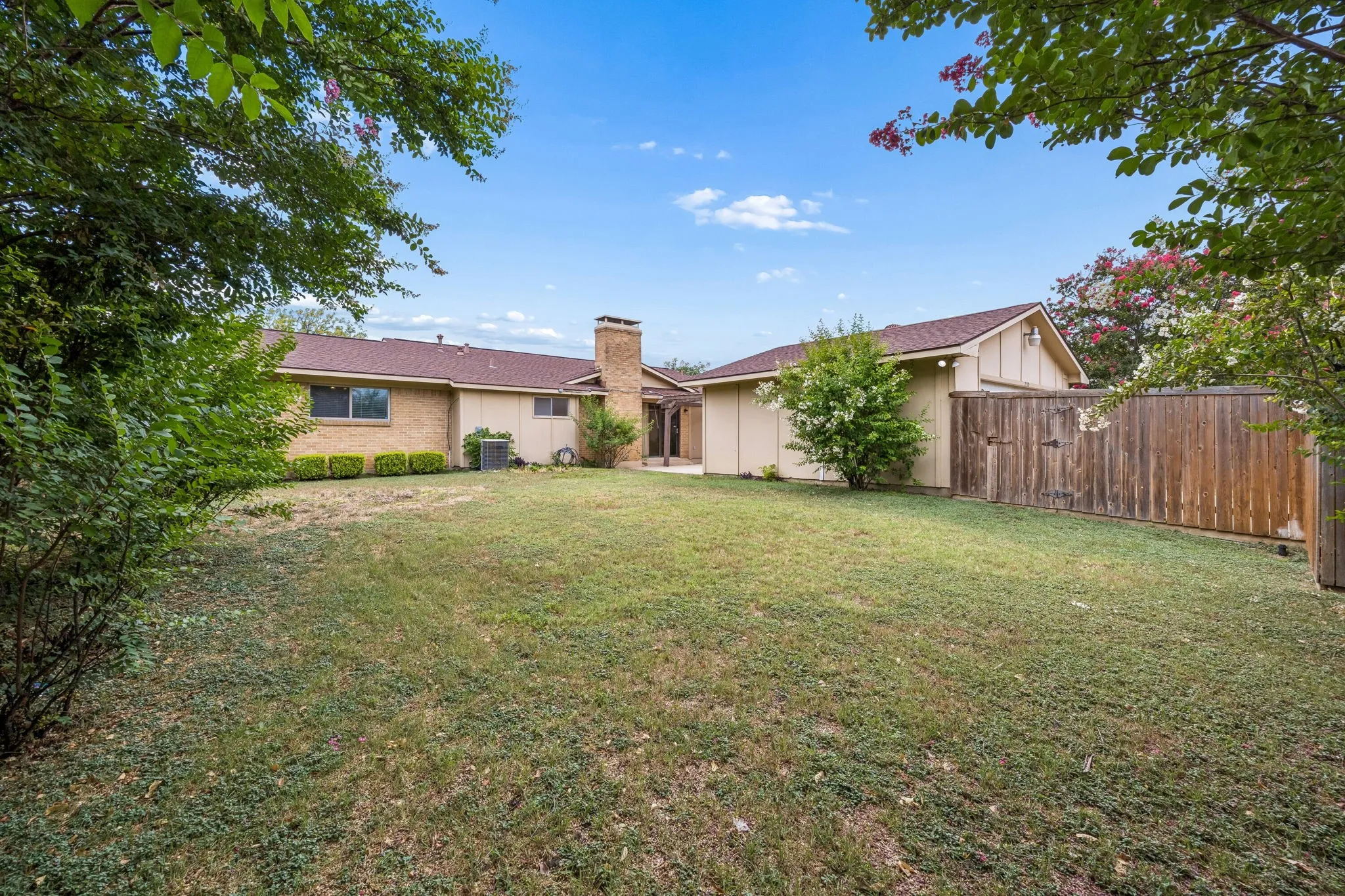 Back Exterior & Yard