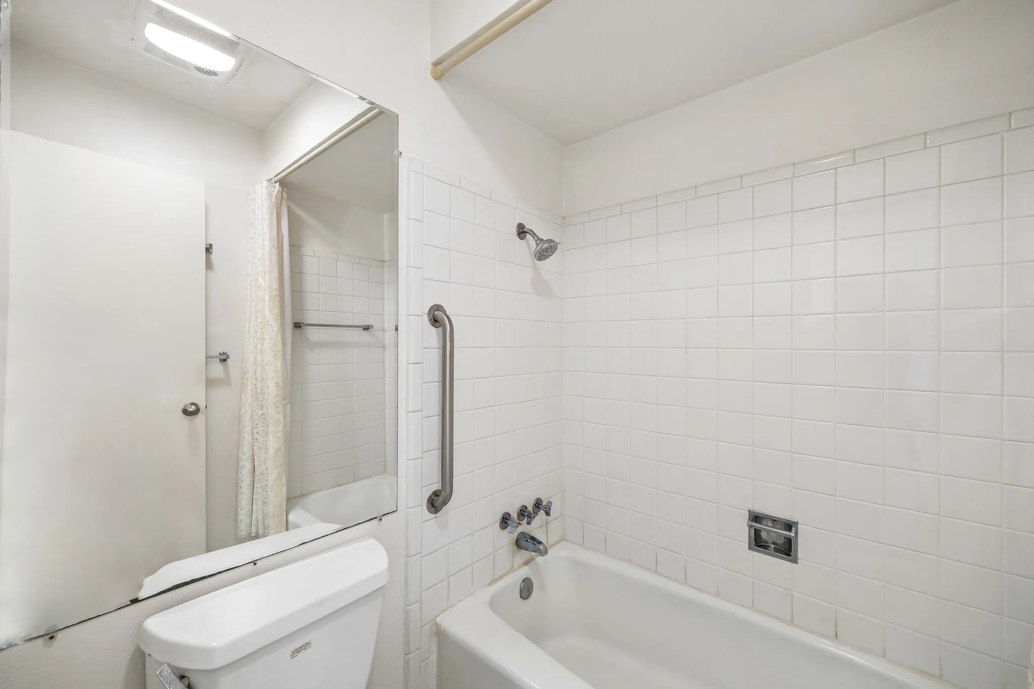 Primary Ensuite Bath