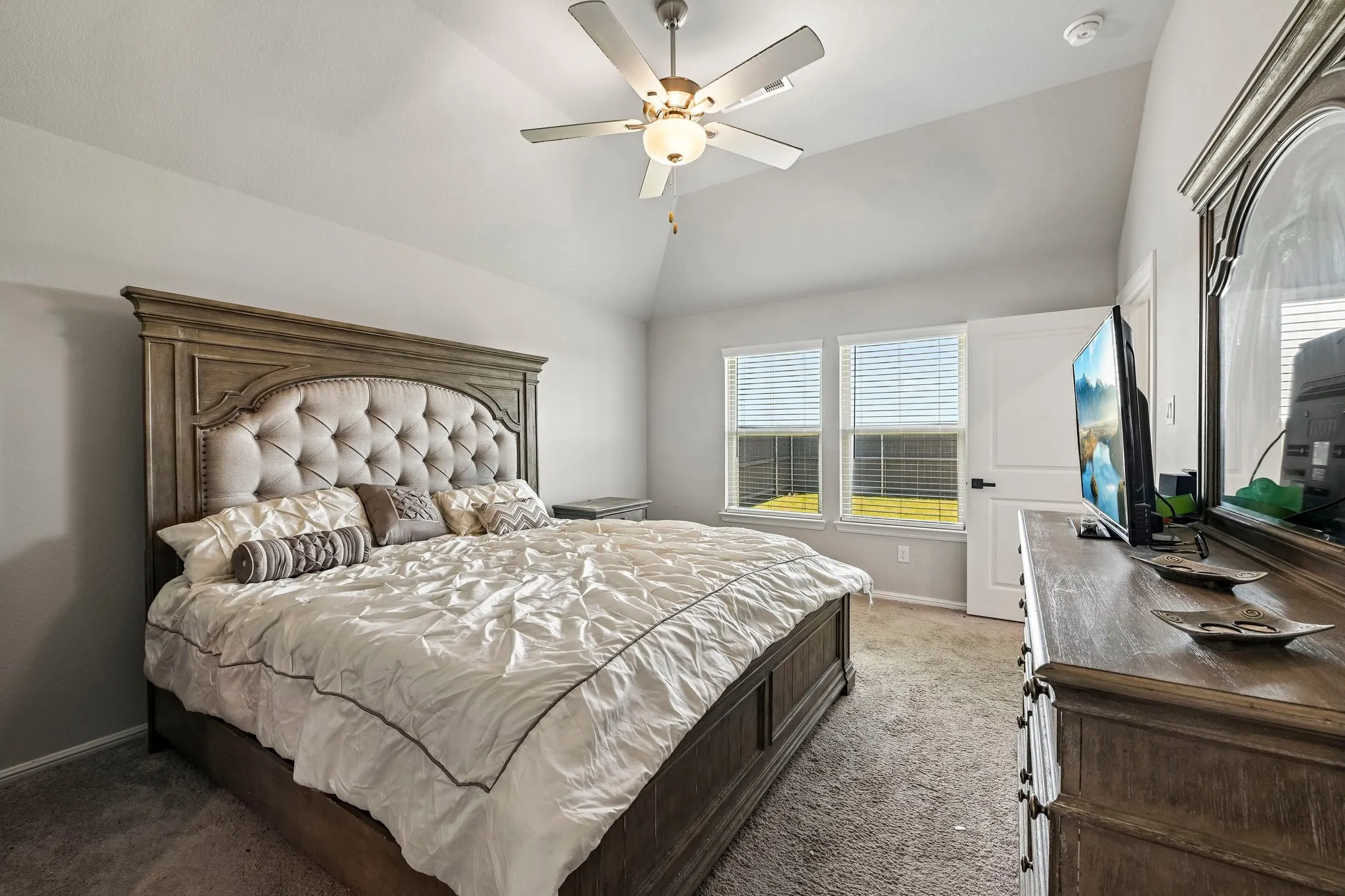 Single Family Residence For Sale in Ellis County , 7550 Wild Mint Trail, Venus, Texas 76084, 4 Bedroom, 2 Bathroom, 2 Garage spaces, 2,204 Sqft, built in 2023, mls#21319009, Real Estate Agent in Venus, Homes For Sale in Ellis county, Homes For Sale in Venus, Realtor in Venus Texas, Real Estate Brokerage Independent Realty Texas, Luminita Cordes Realtor